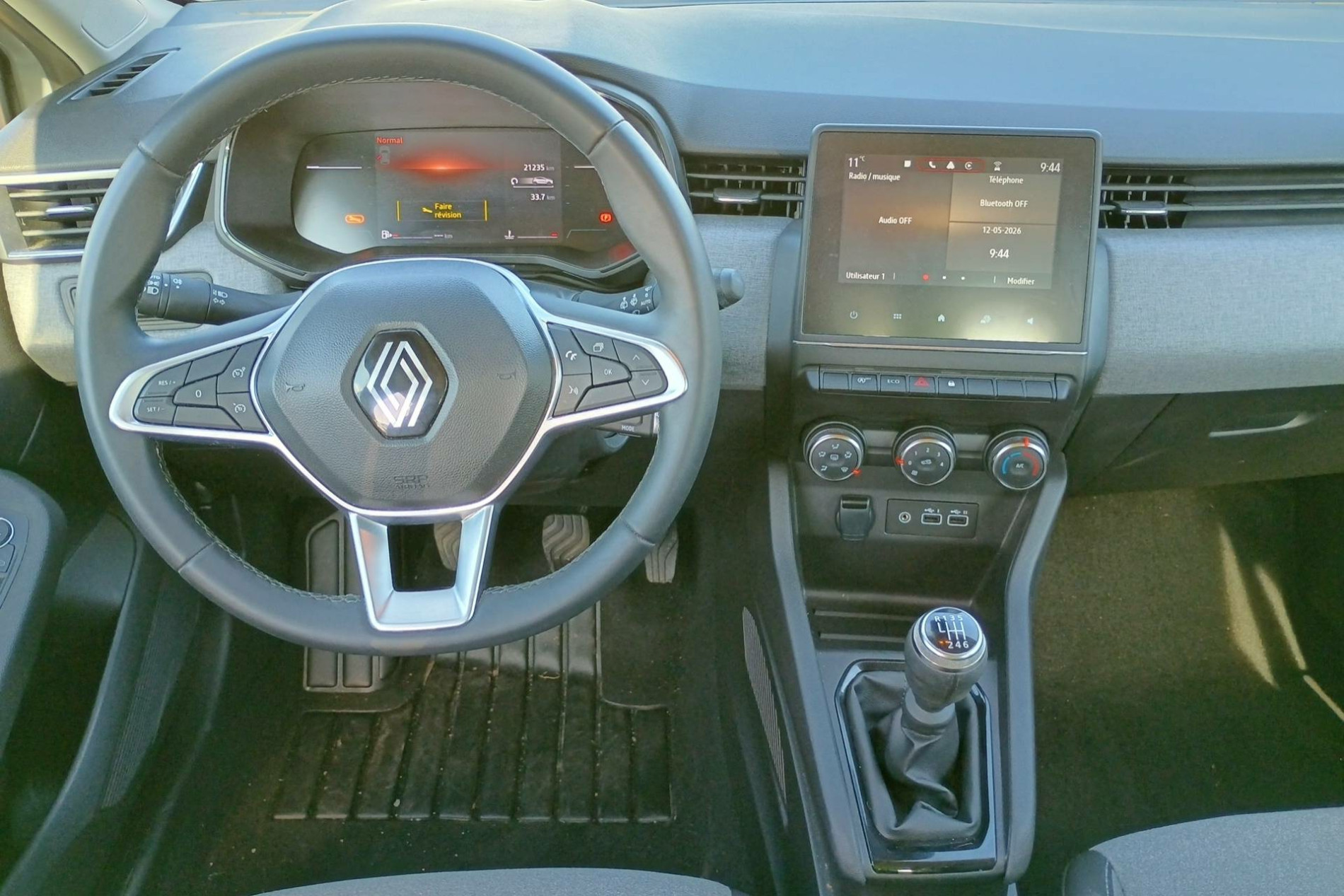 Vente en ligne Renault Clio 5 Clio TCe 90 au prix de 14 990 €
