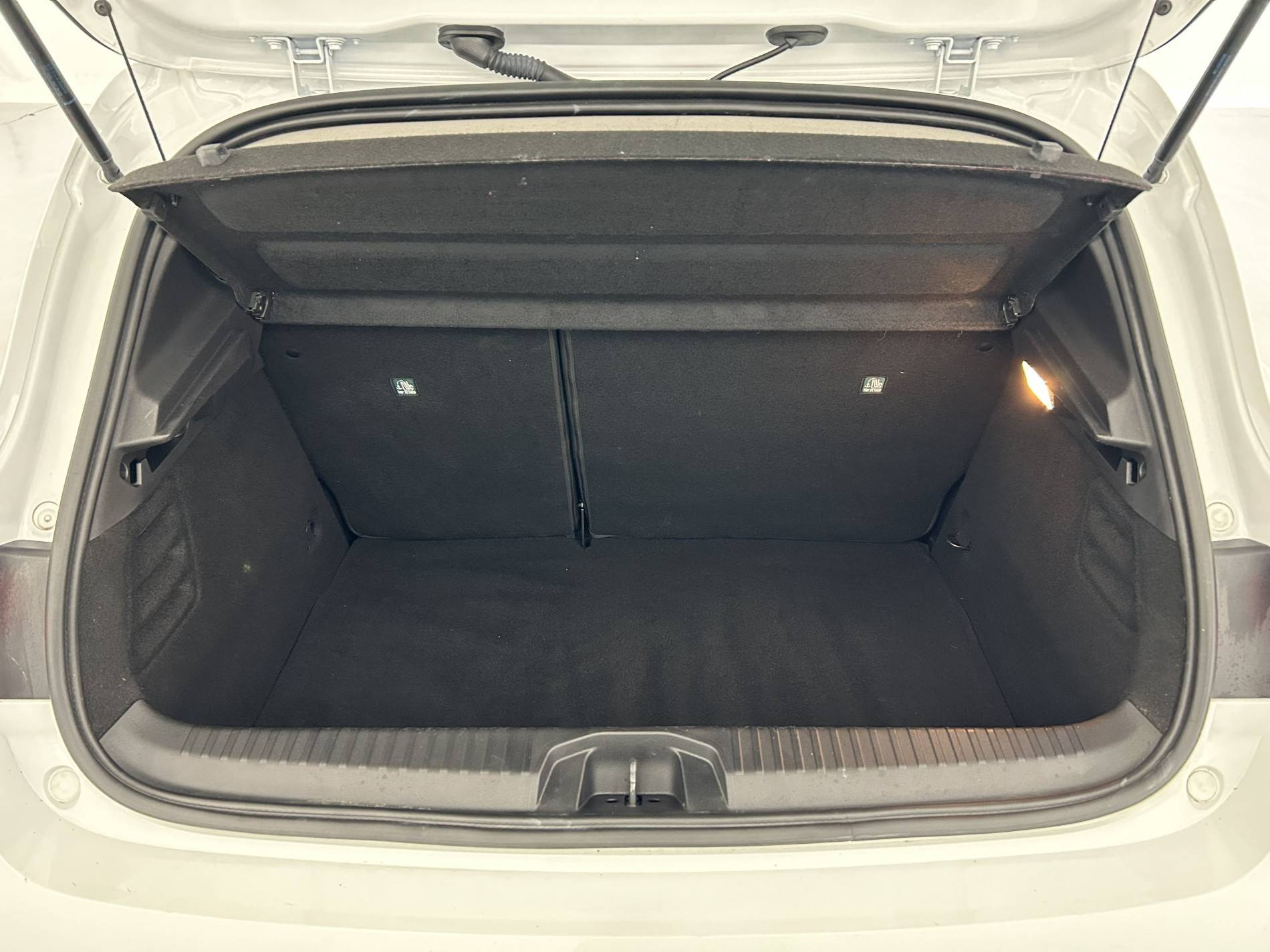 Vente en ligne Renault Clio 5 Clio E-Tech full hybrid 145 au prix de 15 890 €