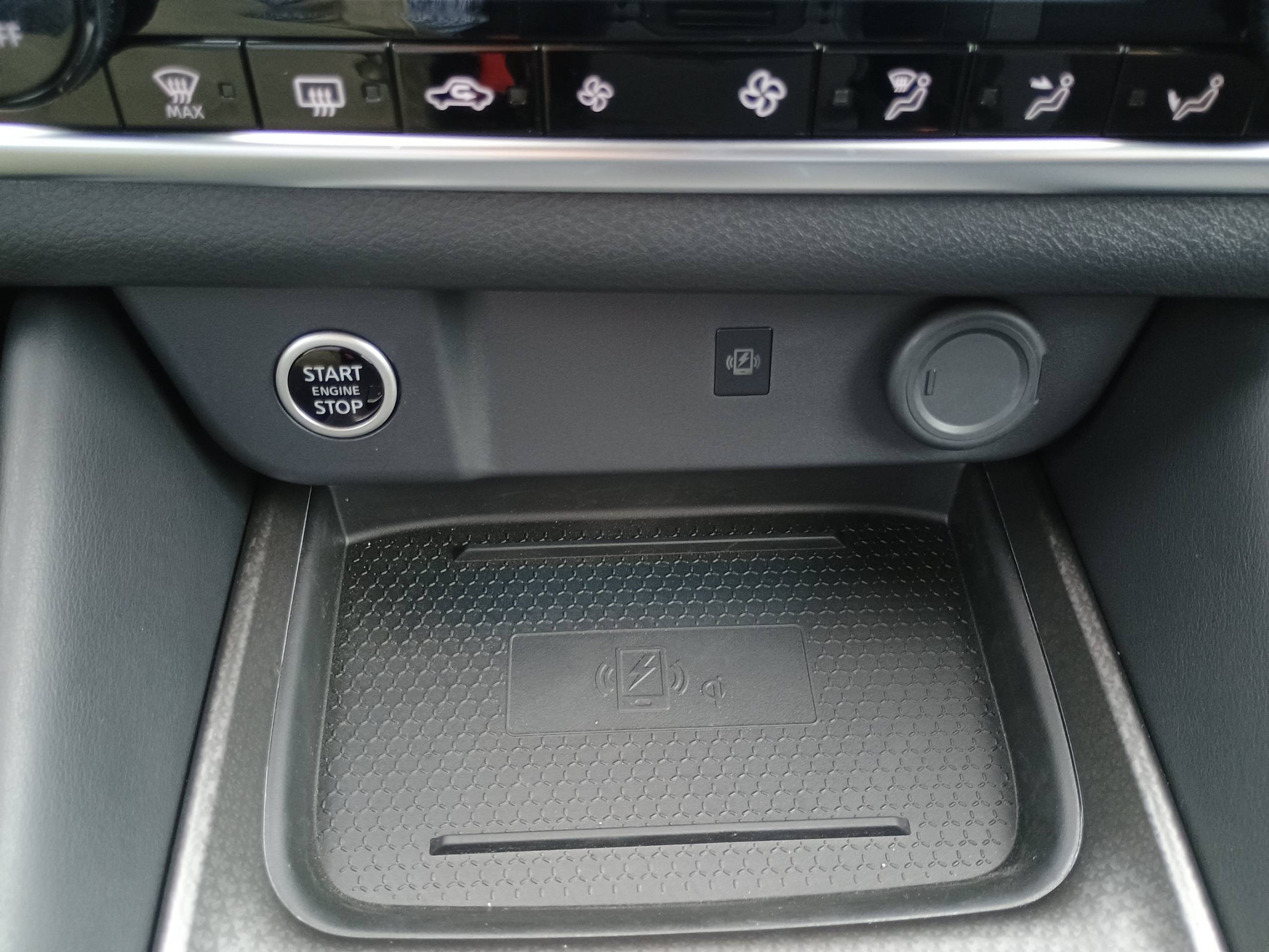 Vente en ligne Nissan Qashqai  Mild Hybrid 158 ch Xtronic au prix de 26 990 €