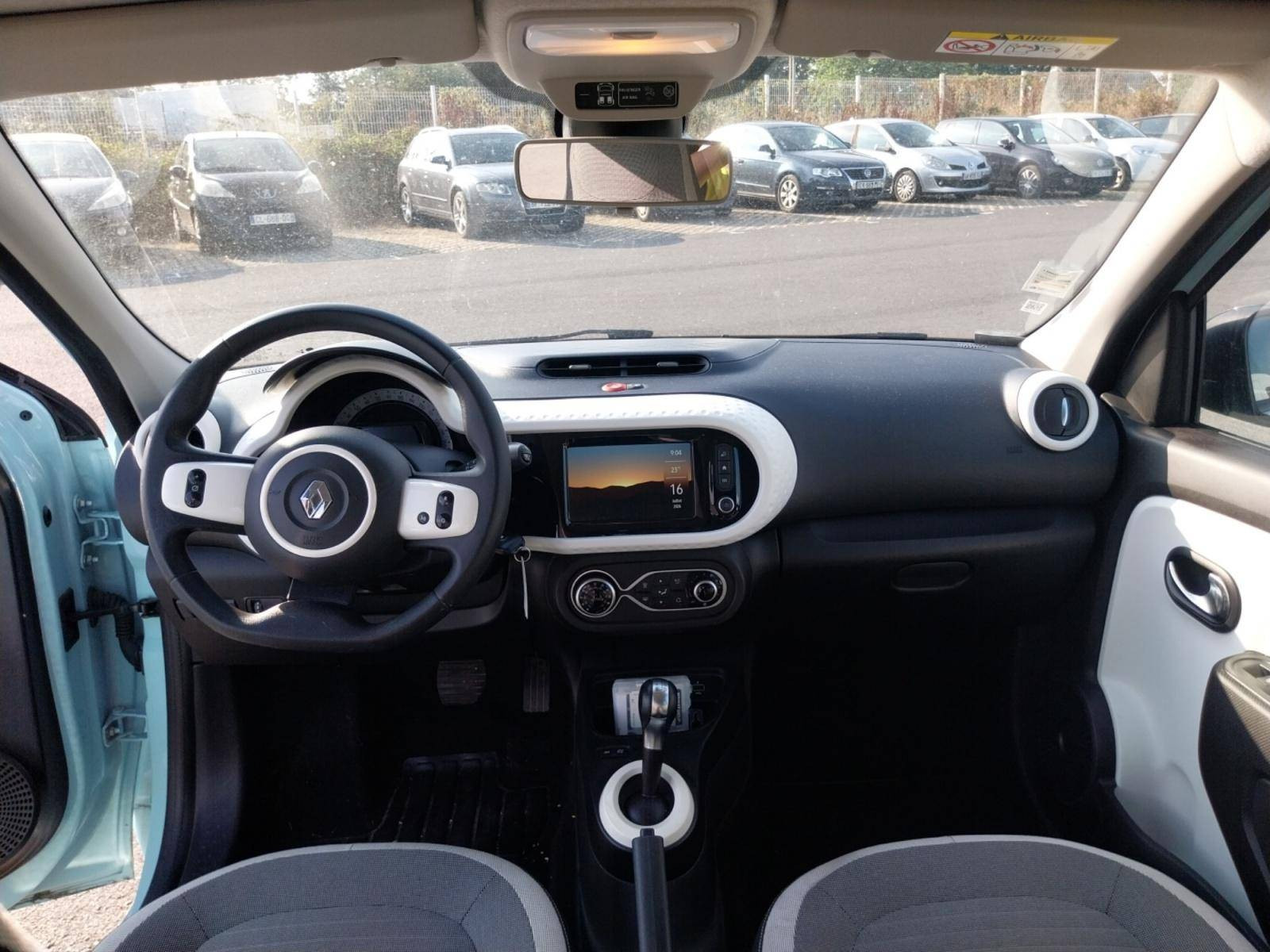 Vente en ligne Renault Twingo Electrique Twingo III E-Tech au prix de 11 990 €