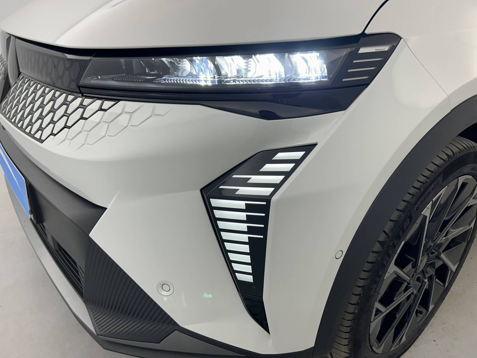 Vente en ligne Renault Scenic E-Tech  220 ch grande autonomie au prix de 37 590 €