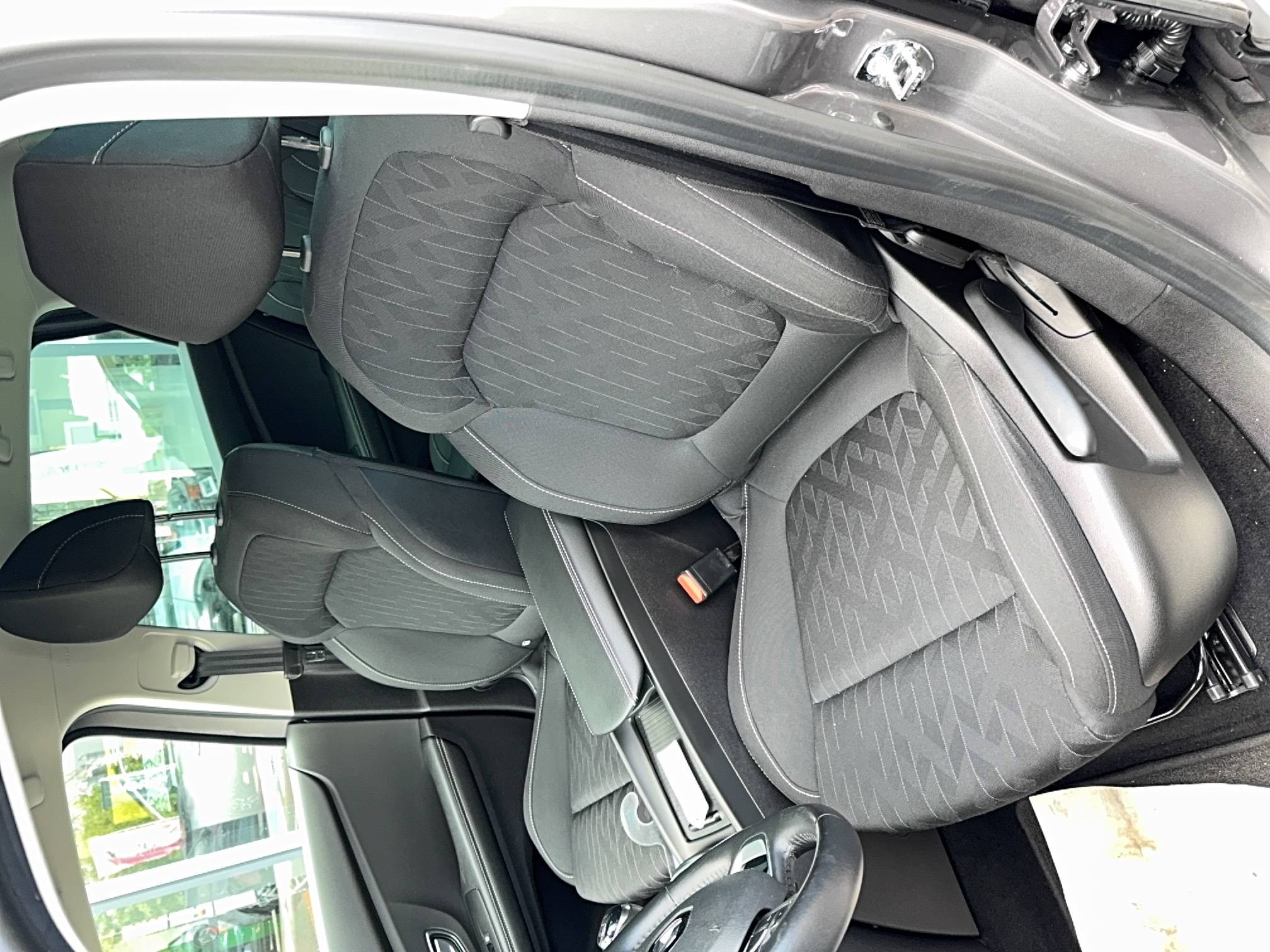 Vente en ligne Renault Scenic 4 Scenic Blue dCi 120 au prix de 14 290 €