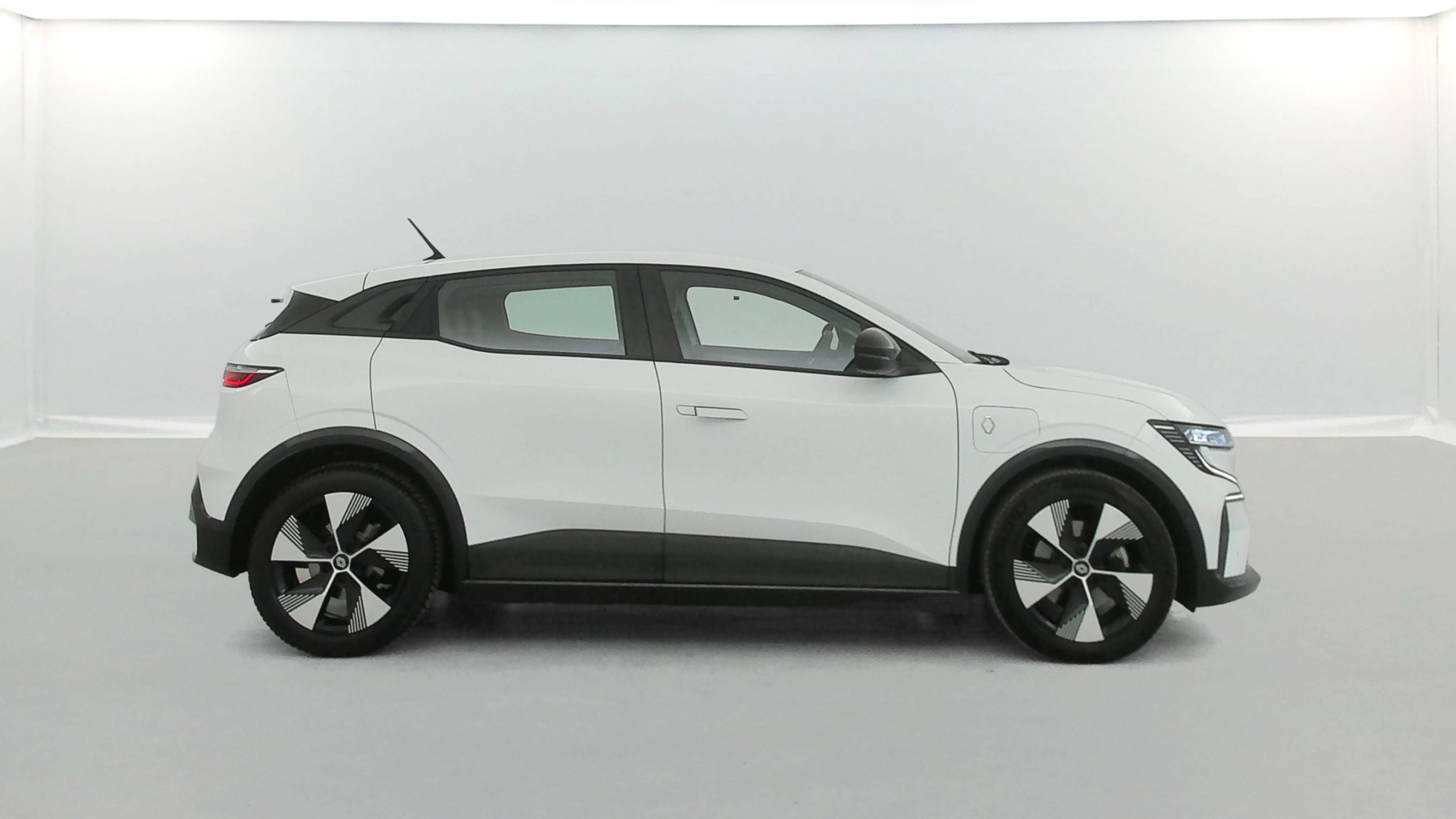Vente en ligne Renault Megane E-Tech  EV40 130ch standard charge au prix de 16 990 €