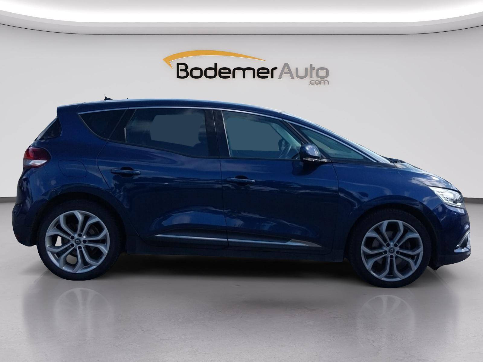 Vente en ligne Renault Scenic 4 Scenic Blue dCi 120 EDC au prix de 14 990 €