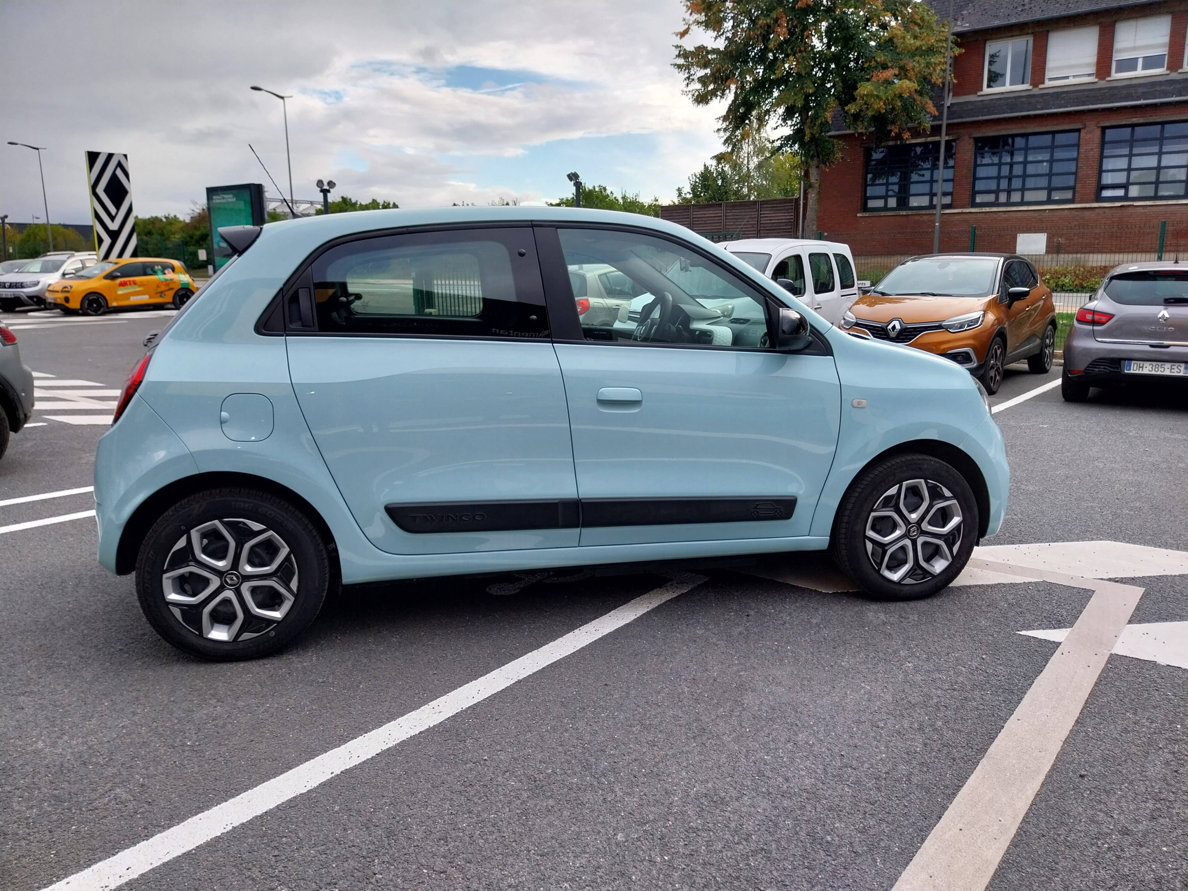 Vente en ligne Renault Twingo Electrique Twingo III E-Tech au prix de 10 000 €