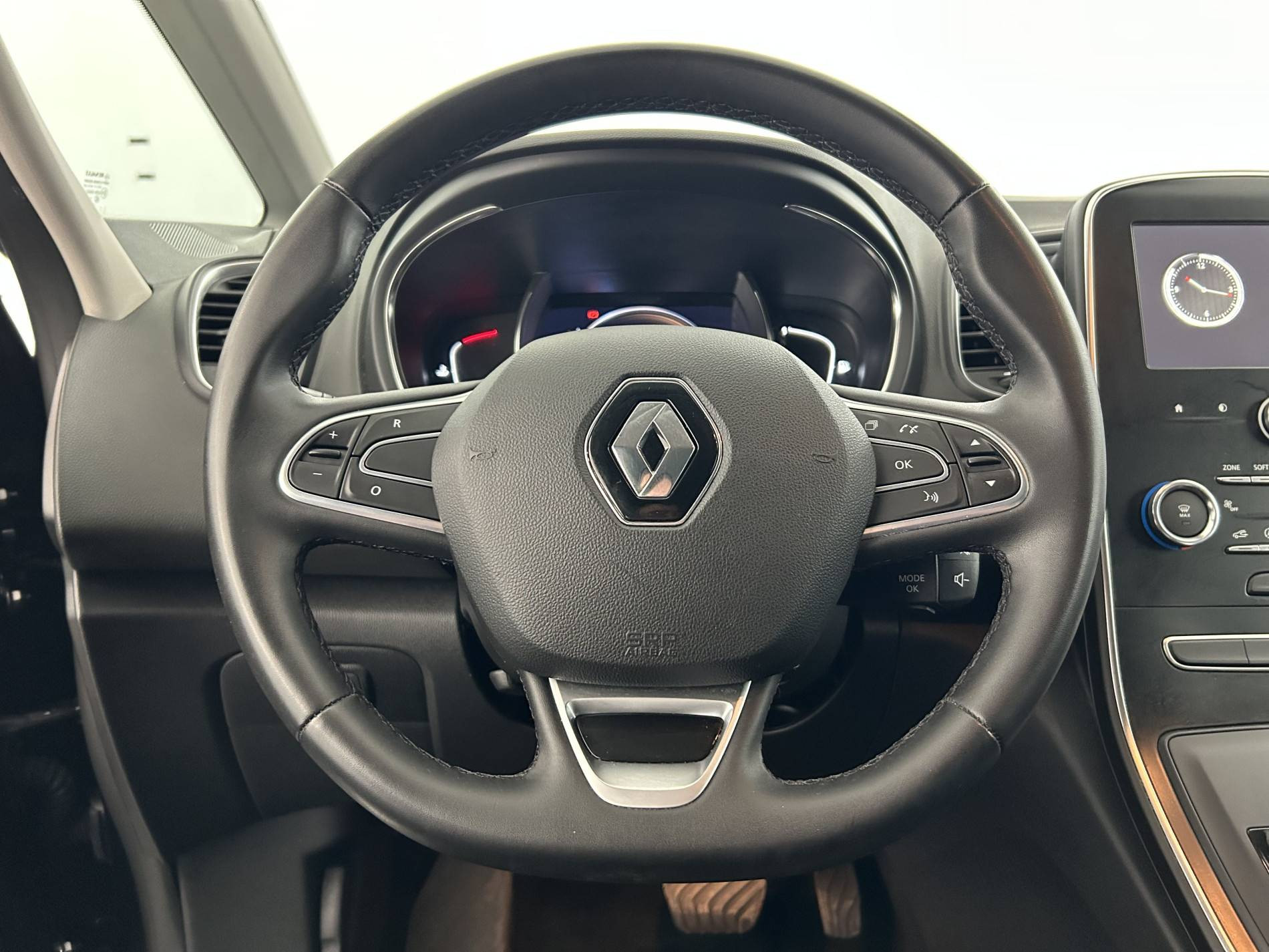 Vente en ligne Renault Scenic 4 Scenic Blue dCi 120 EDC - 21 au prix de 16 480 €