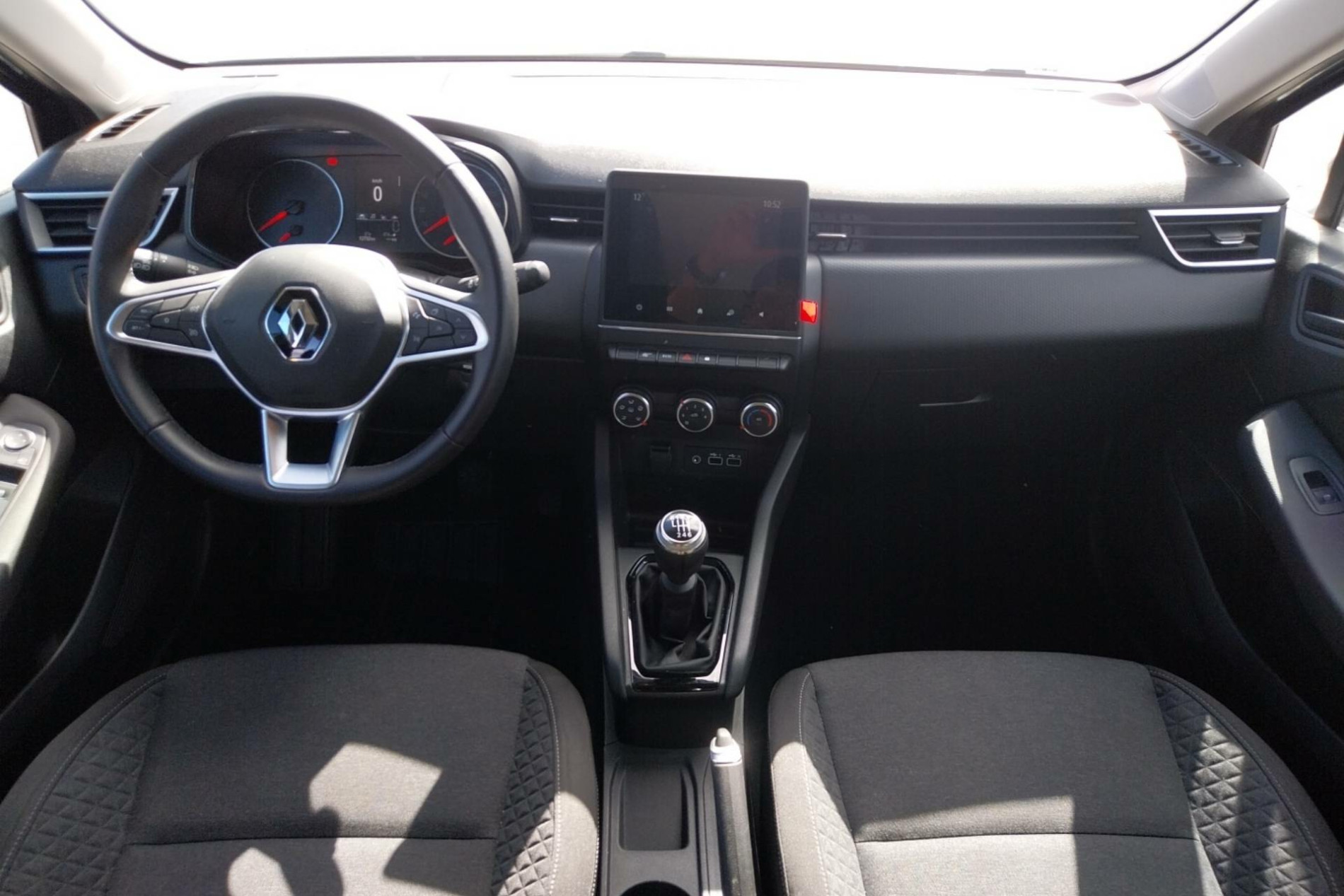 Vente en ligne Renault Clio 5 Clio TCe 90 au prix de 14 790 €