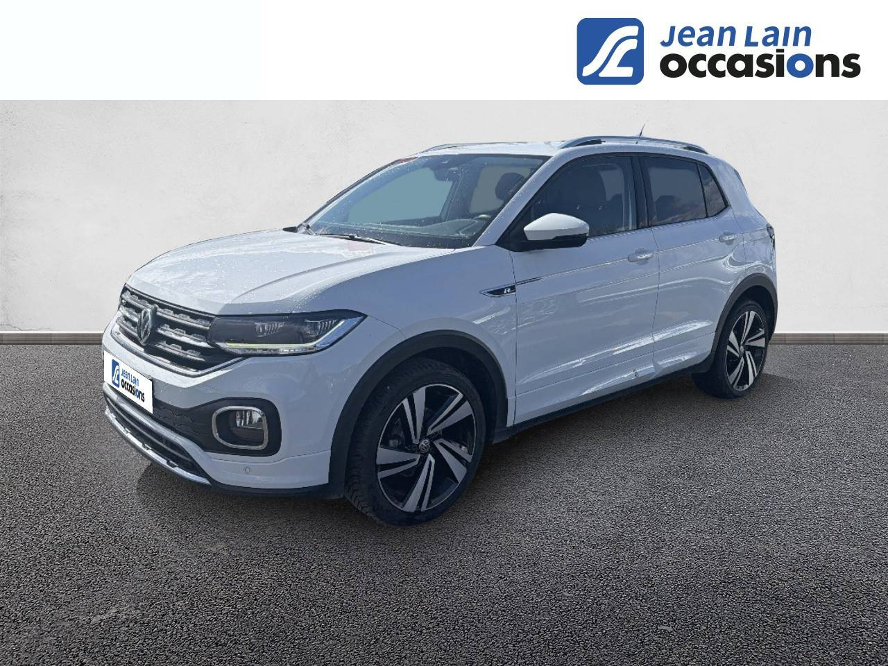 Vente en ligne VOLKSWAGEN T-CROSS T-Cross 1.0 TSI 115 Start/Stop BVM6 R-Line de 2019 au prix de 16 990 €