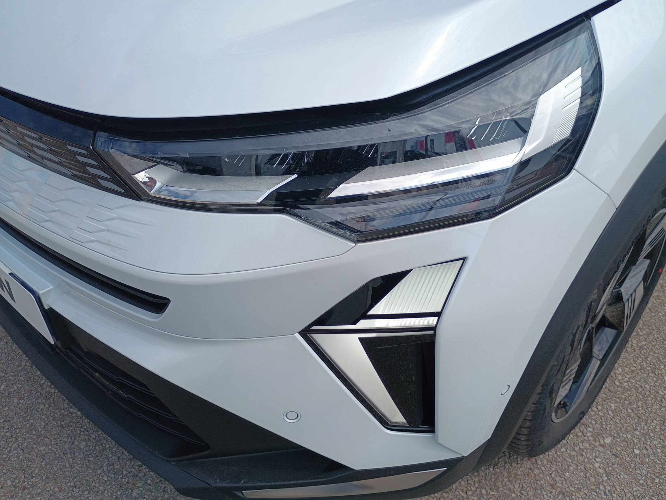 Vente en ligne Renault Symbioz  E-Tech full hybrid 145 au prix de 28 790 €