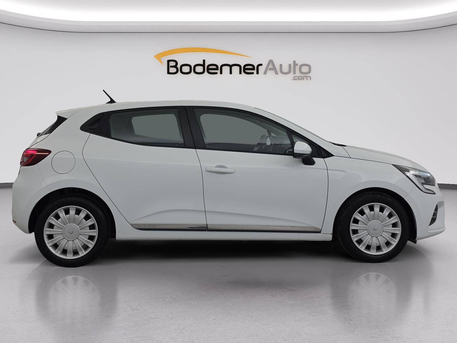 Vente en ligne Renault Clio 5 Clio TCe 90 - 21 au prix de 12 791 €
