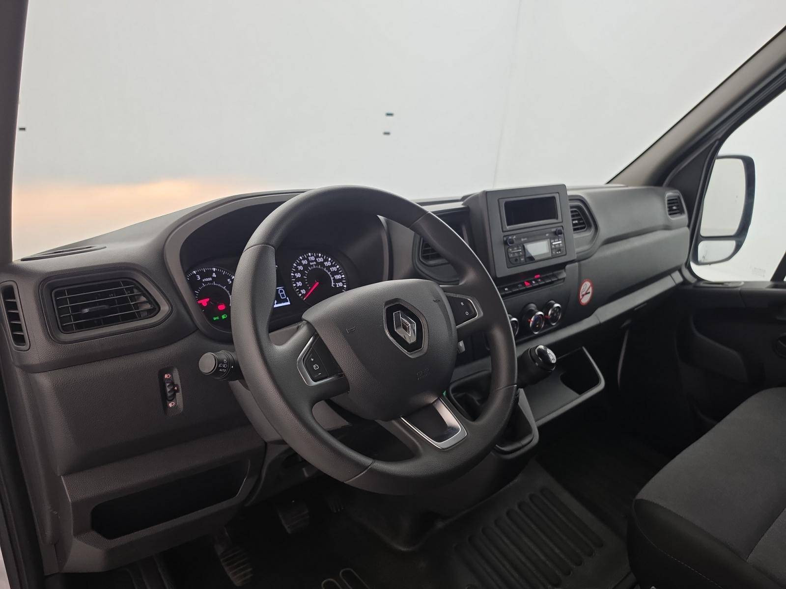 Vente en ligne Renault Master Fourgon MASTER FGN TRAC F3500 L3H3 BLUE DCI 135 au prix de 24 490 €