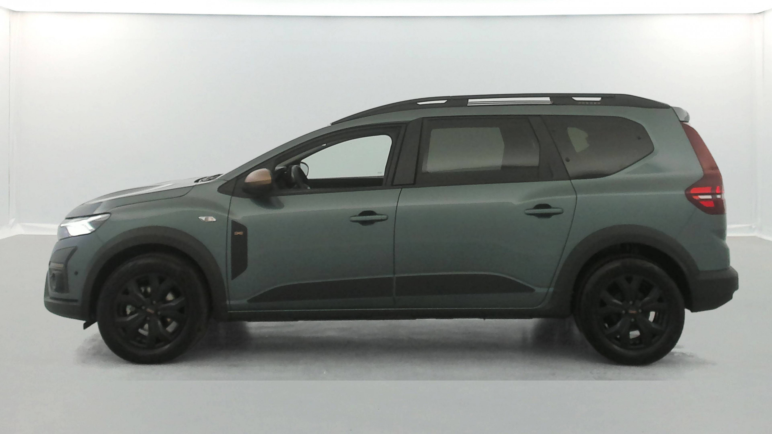 Vente en ligne Dacia Jogger  Hybrid 140 7 places GSR2 au prix de 24 790 €