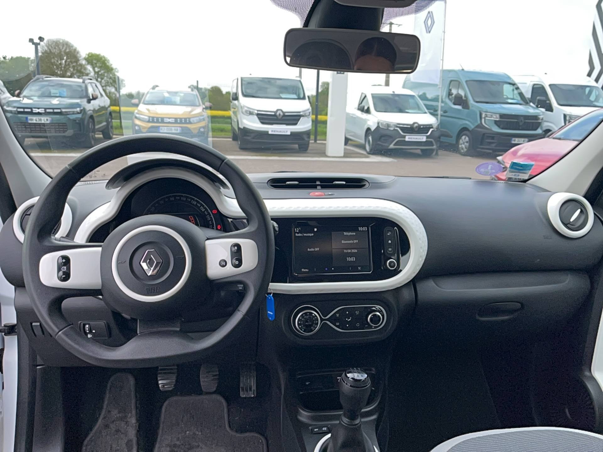Vente en ligne Renault Twingo 3  SCe 65 au prix de 12 491 €