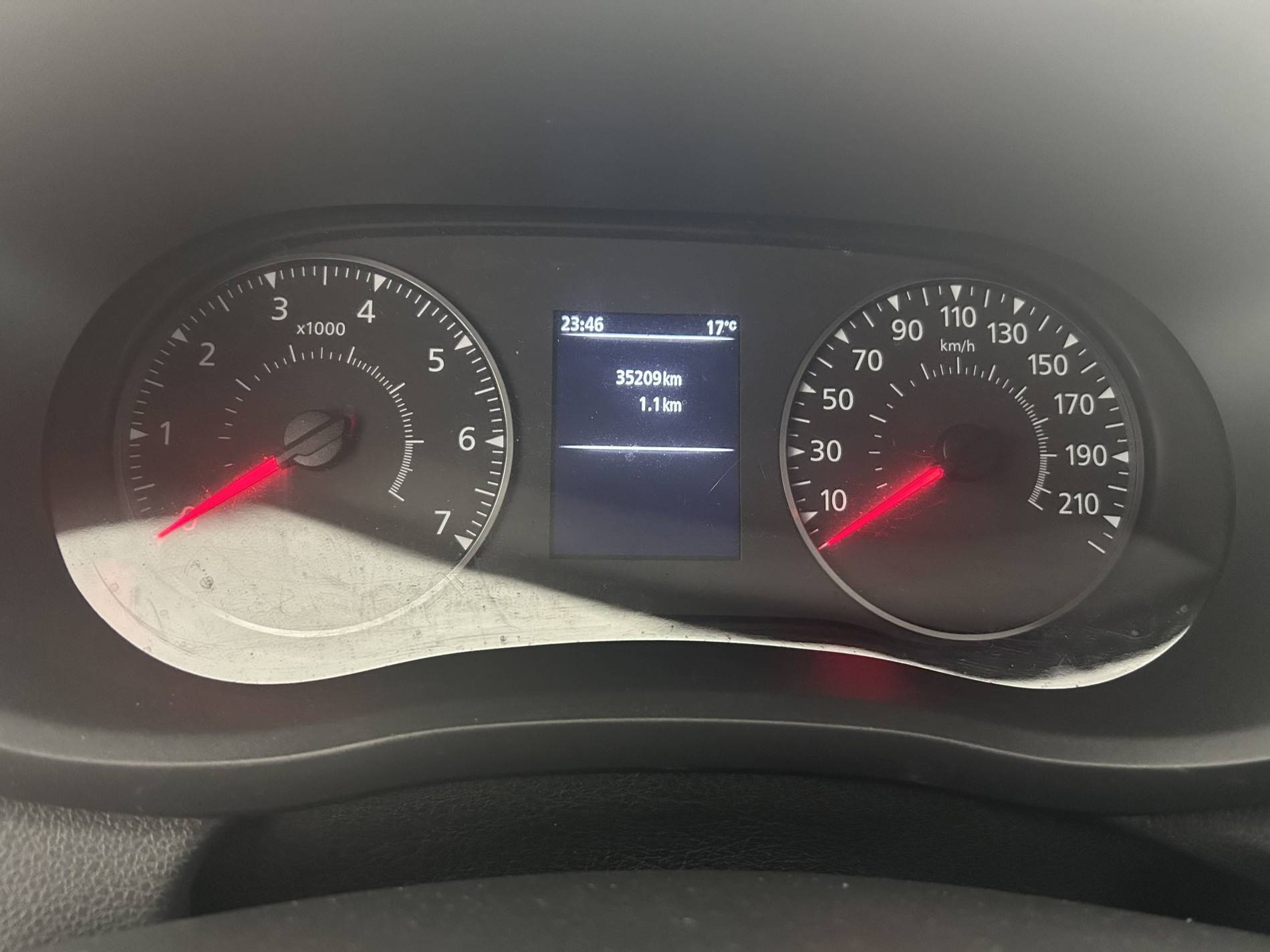 Vente en ligne Renault Master Fourgon MASTER FGN TRAC F3500 L2H2 BLUE DCI 135 au prix de 23 990 €