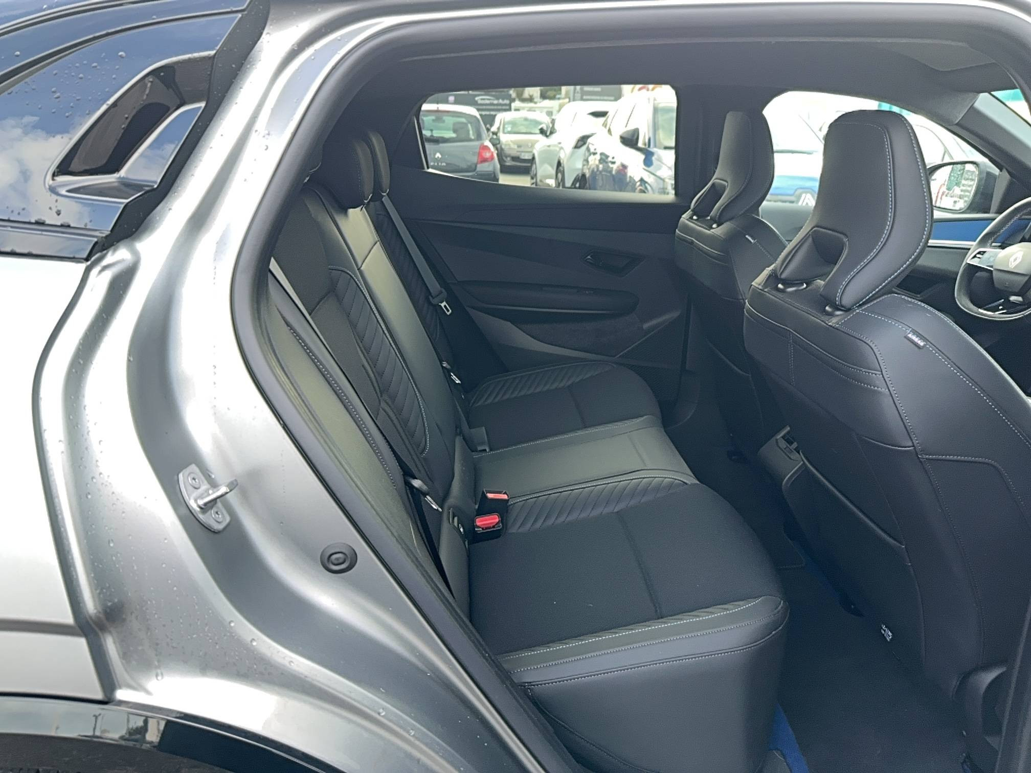 Vente en ligne Renault Megane E-Tech  220 ch autonomie confort au prix de 41 900 €