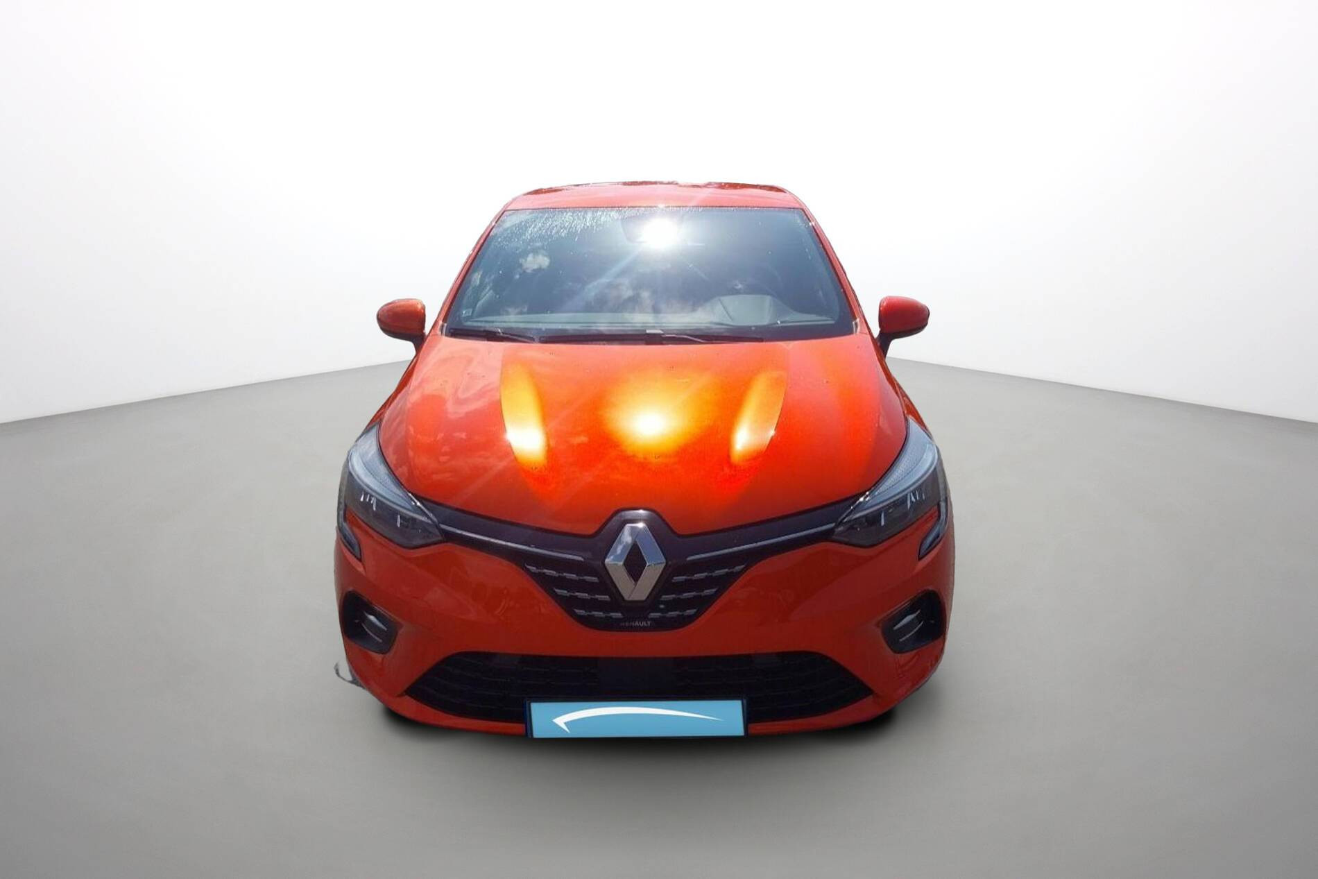 Vente en ligne Renault Clio 5 Clio E-Tech 140 - 21N au prix de 16 590 €