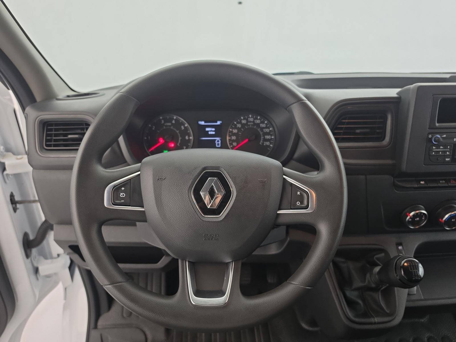 Vente en ligne Renault Master Fourgon MASTER FGN TRAC F3500 L3H3 BLUE DCI 135 au prix de 26 990 €