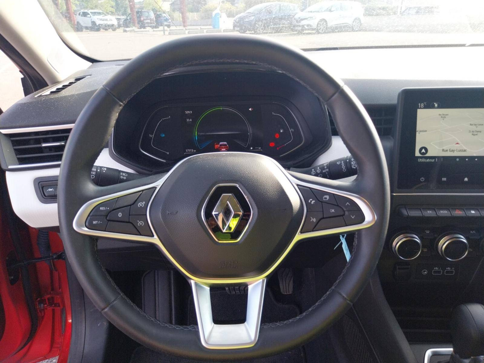 Vente en ligne Renault Clio 5 Clio E-Tech full hybrid 145 au prix de 17 990 €