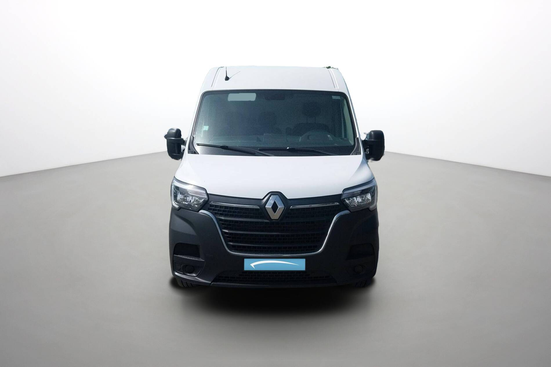 Vente en ligne Renault Master Fourgon MASTER FGN TRAC F3500 L2H2 BLUE DCI 135 au prix de 23 990 €