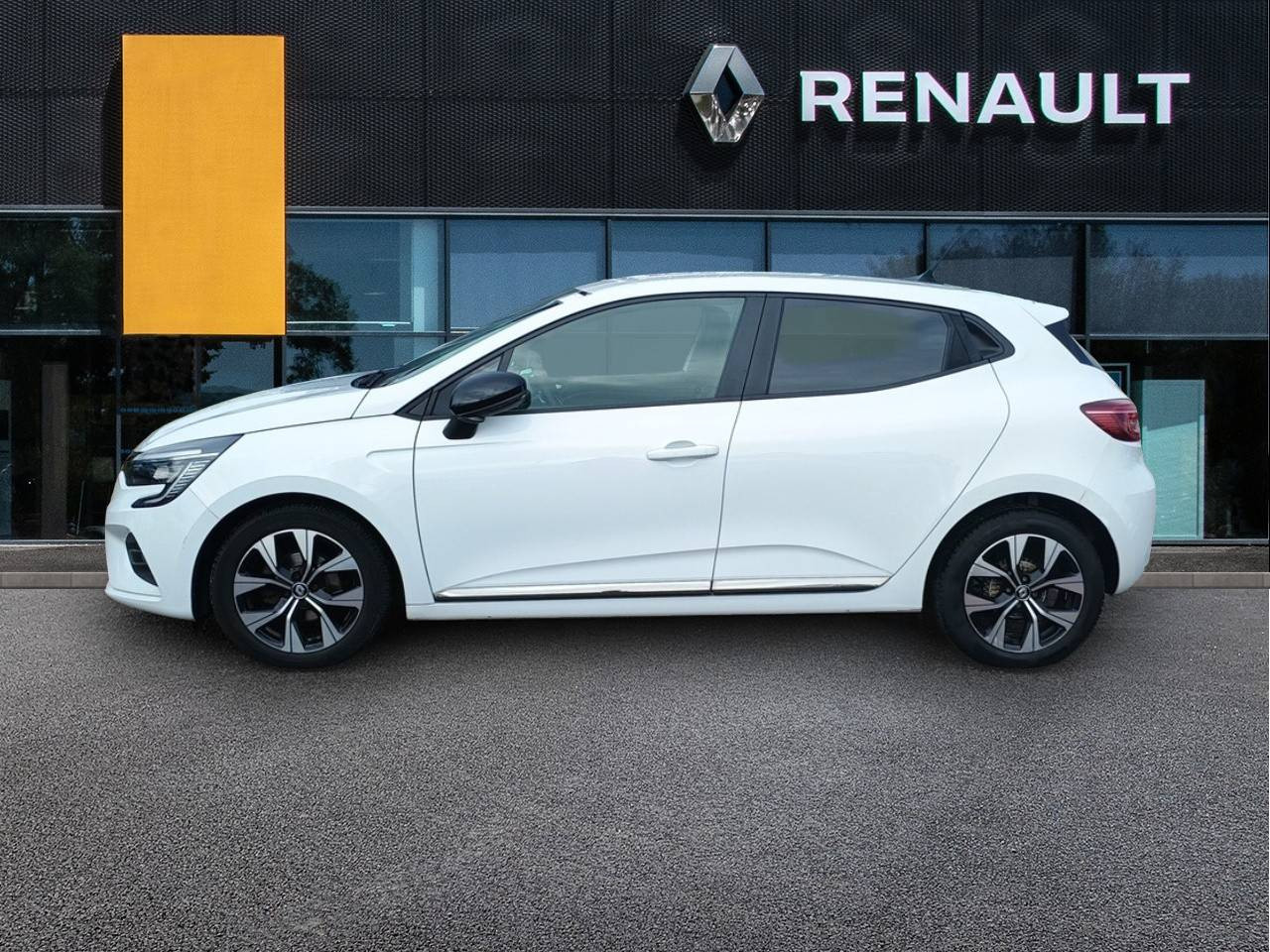 Vente en ligne Renault Clio 5 CLIO  SCE 65 au prix de 12 790 €