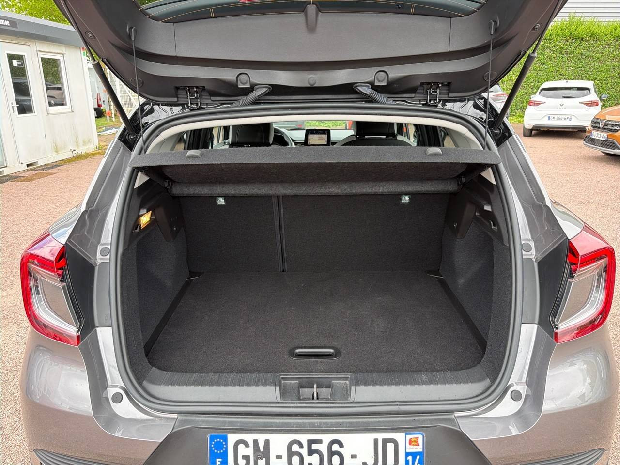 Vente en ligne Renault Captur  mild hybrid 140 au prix de 17 480 €