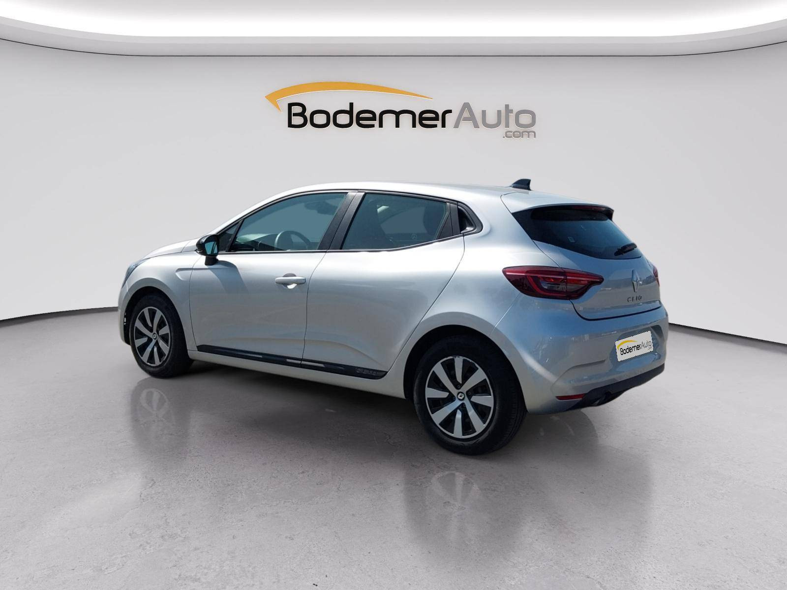 Vente en ligne Renault Clio 5 Clio TCe 90 au prix de 14 590 €
