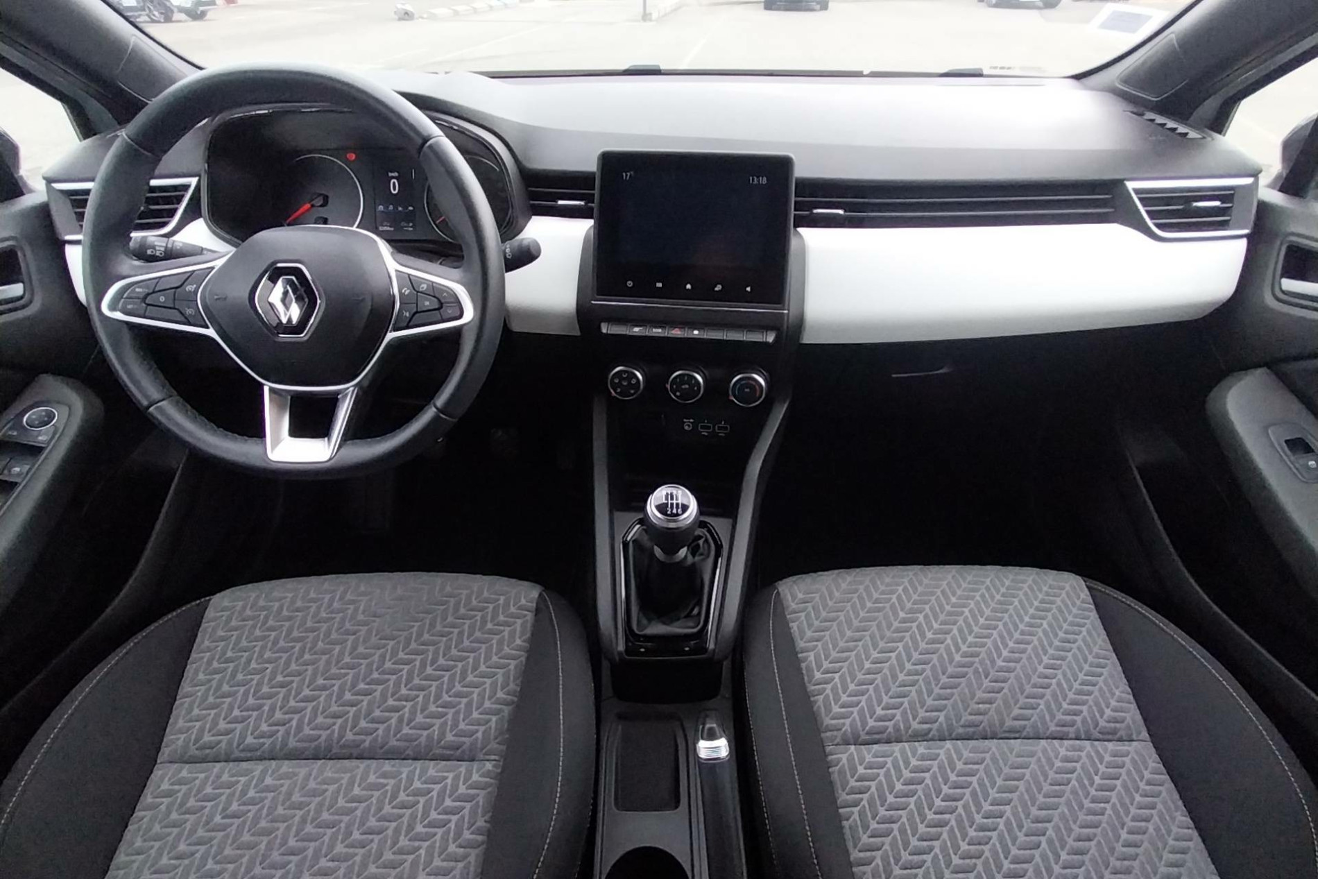 Vente en ligne Renault Clio 5 Clio TCe 90 - 21N au prix de 14 290 €