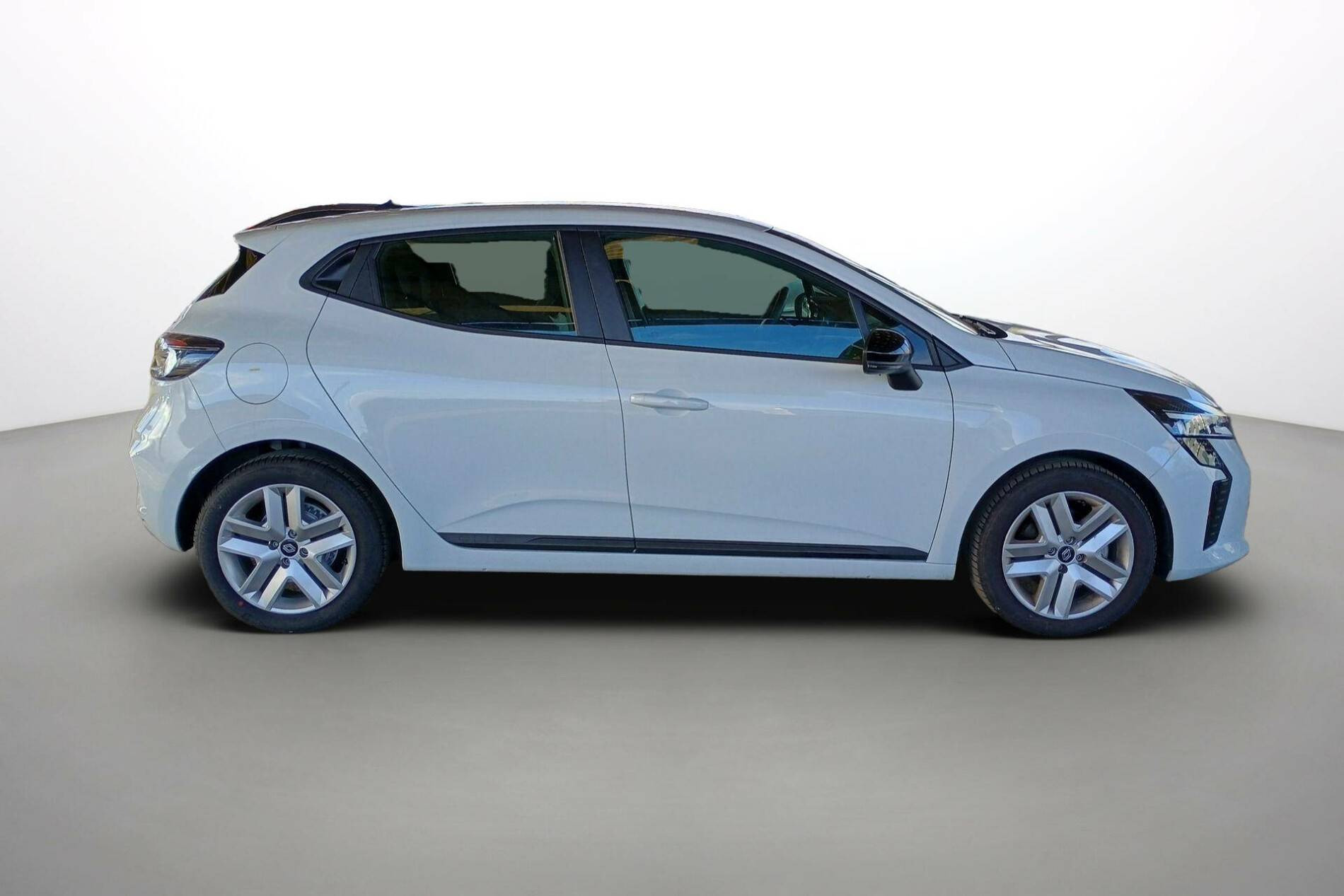 Vente en ligne Renault Clio 5 Clio Blue dCi 100 ch GSR2 au prix de 17 990 €