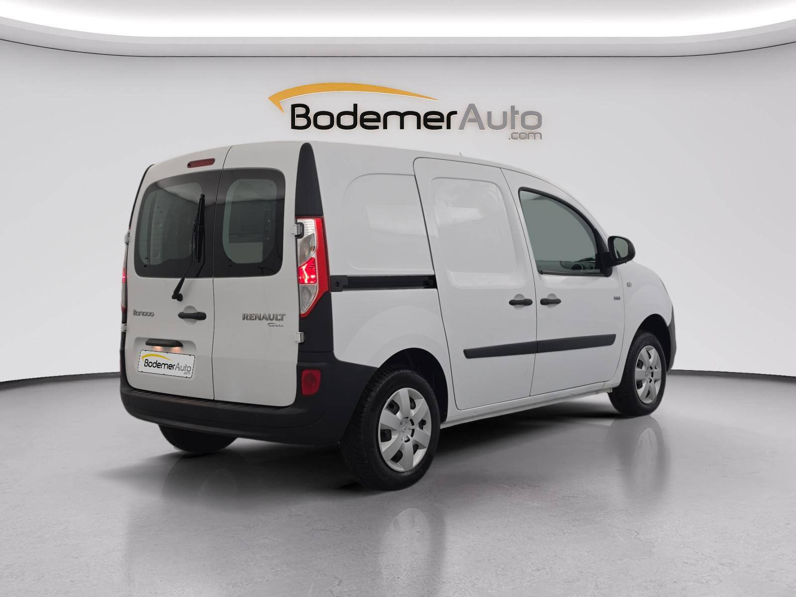 Vente en ligne Renault Kangoo Electrique KANGOO Z.E. 33 au prix de 13 990 €