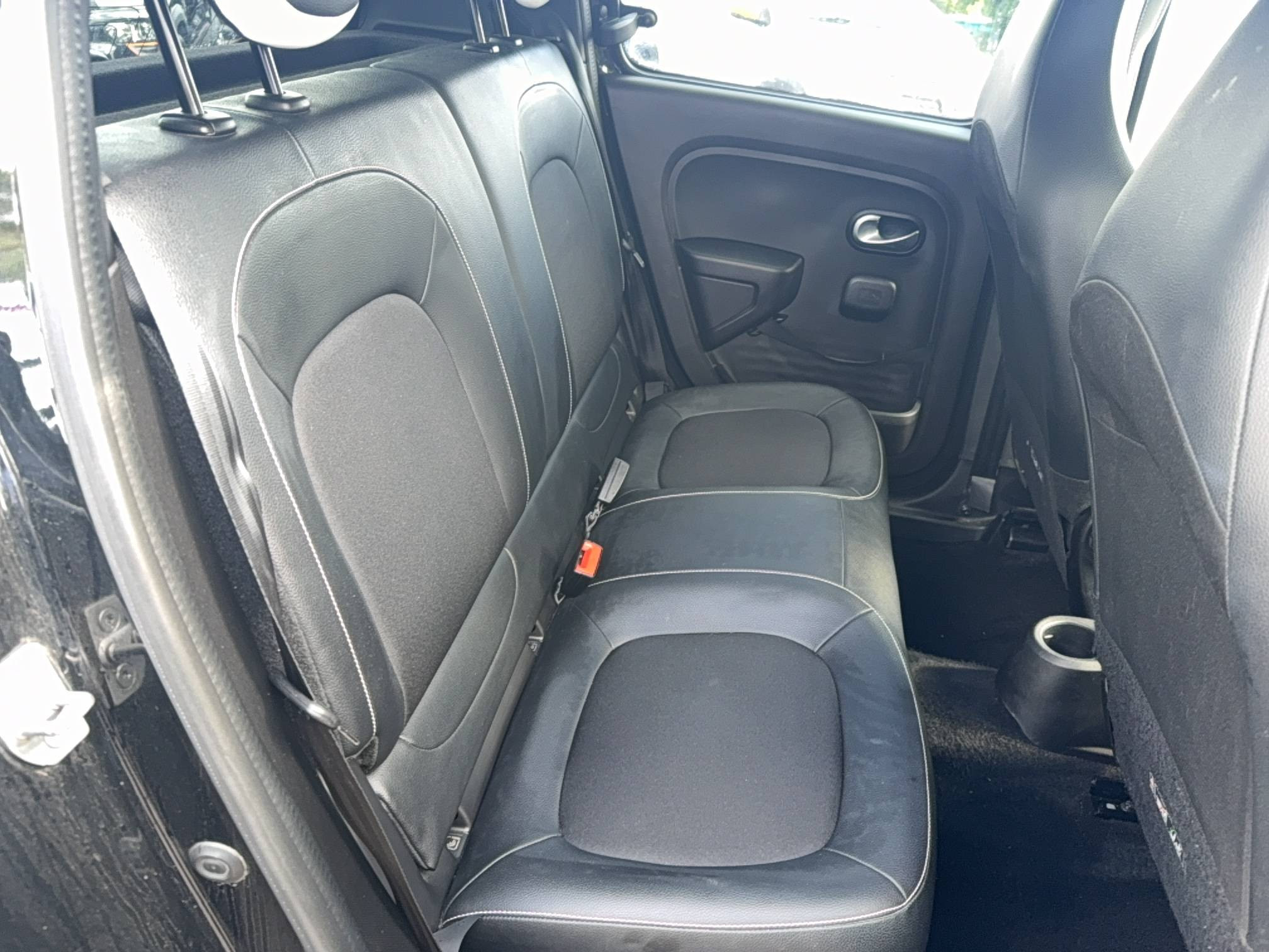 Vente en ligne Renault Twingo Electrique Twingo III E-Tech au prix de 11 590 €