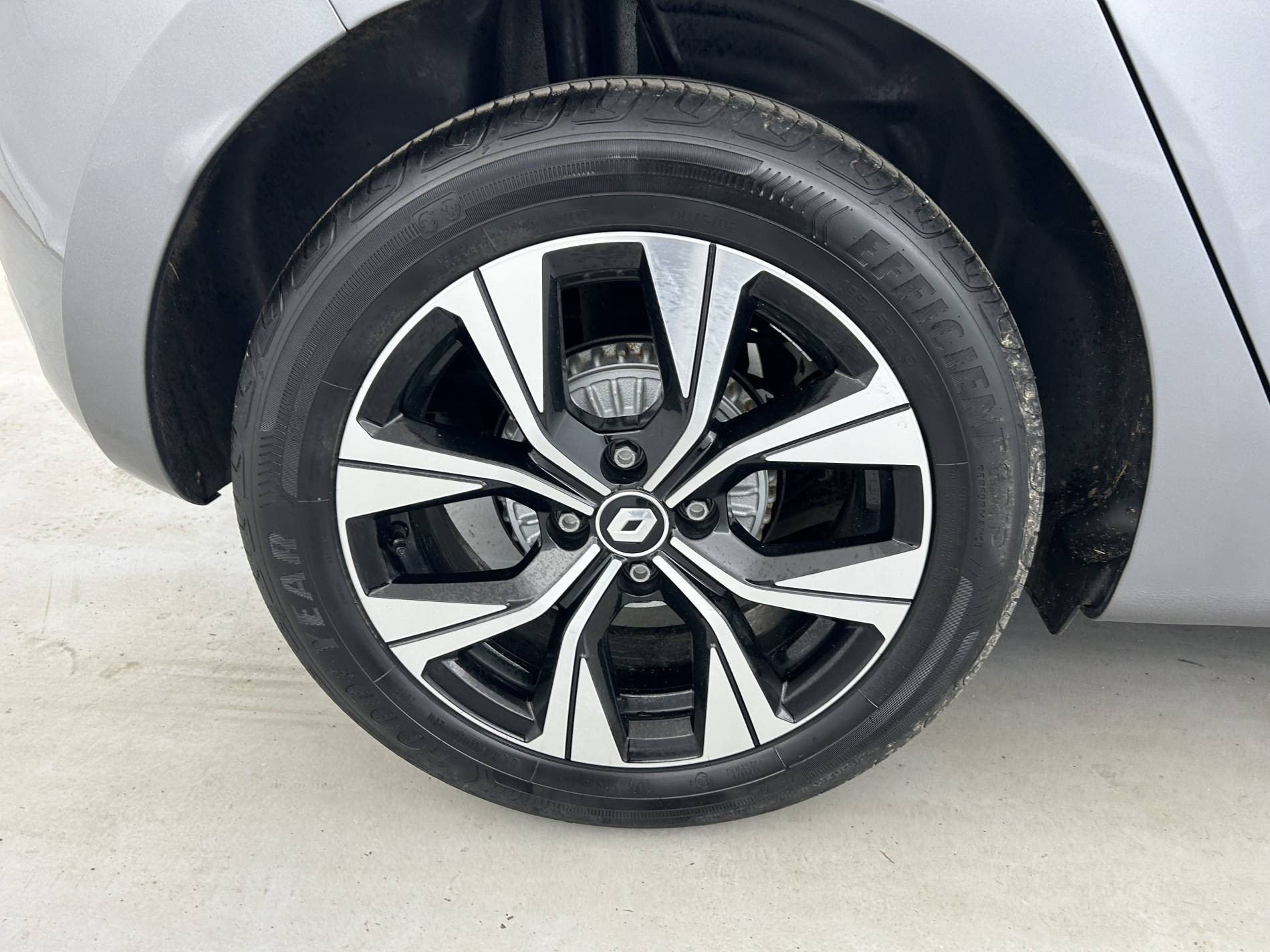 Vente en ligne Renault Clio 5 Clio TCe 90 au prix de 14 990 €