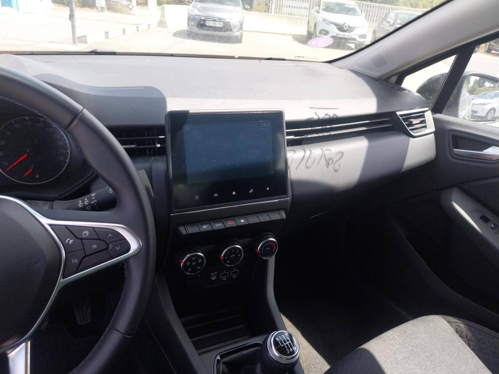 Vente en ligne Renault Clio 5 Clio TCe 90 au prix de 13 790 €