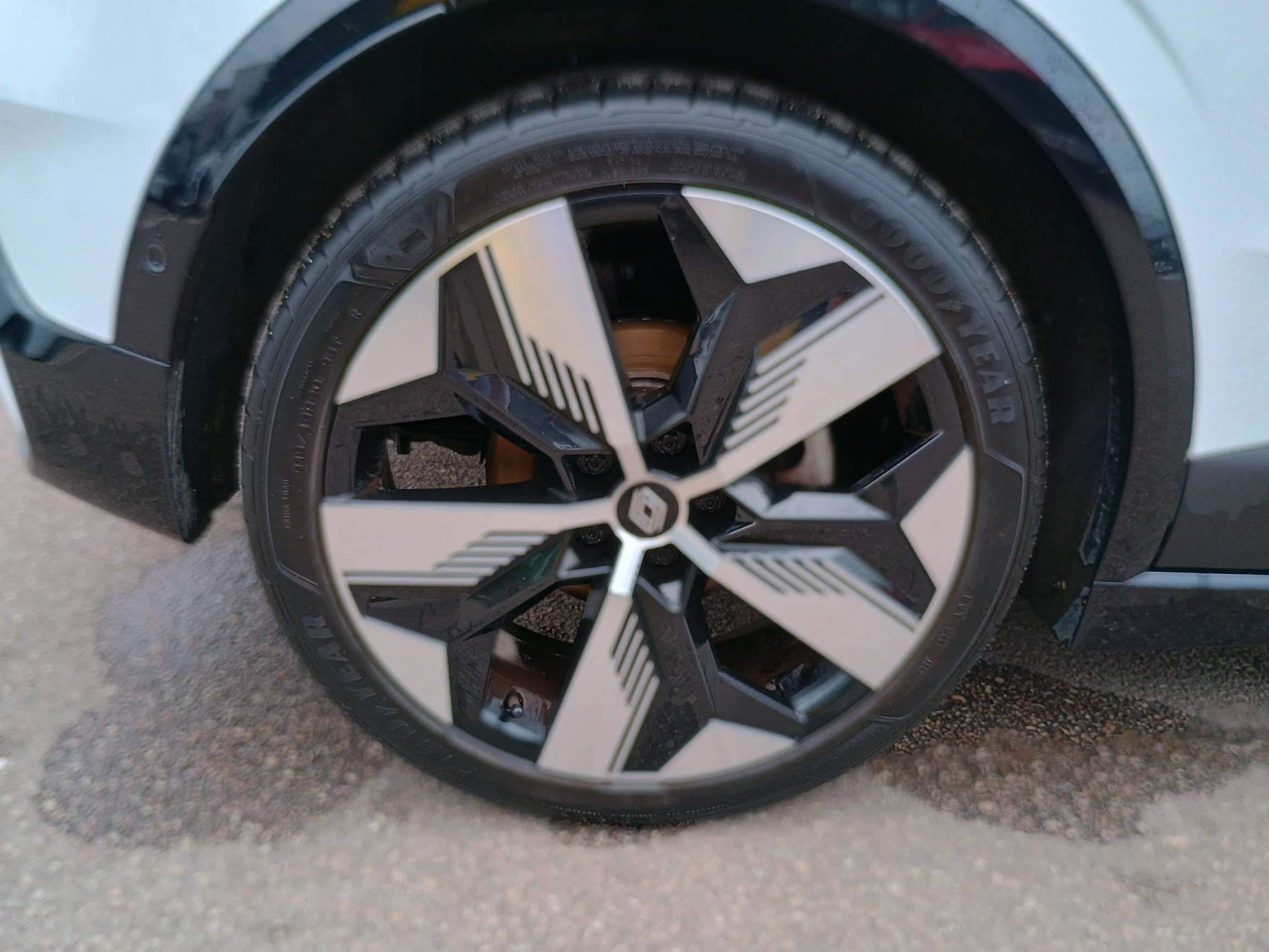 Vente en ligne Renault Megane E-Tech  EV60 220 ch super charge au prix de 25 991 €