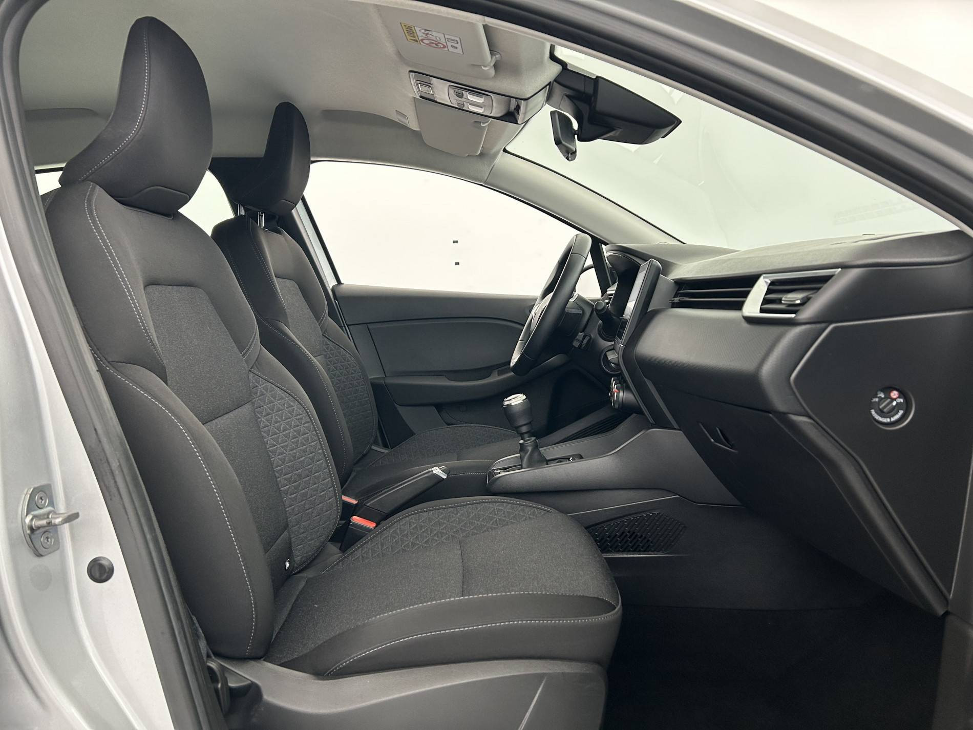 Vente en ligne Renault Clio 5 Clio TCe 90 au prix de 14 000 €