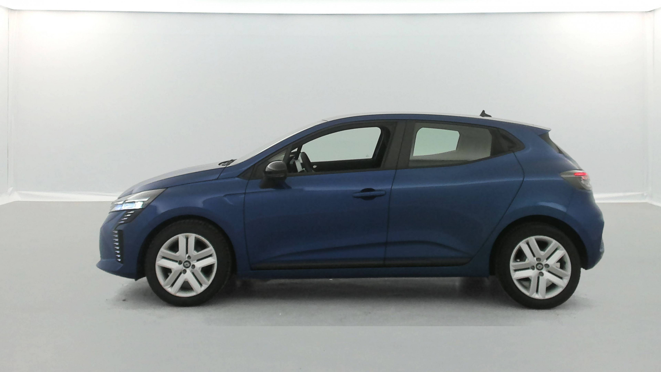 Vente en ligne Renault Clio 5 Clio TCe 90 au prix de 15 490 €