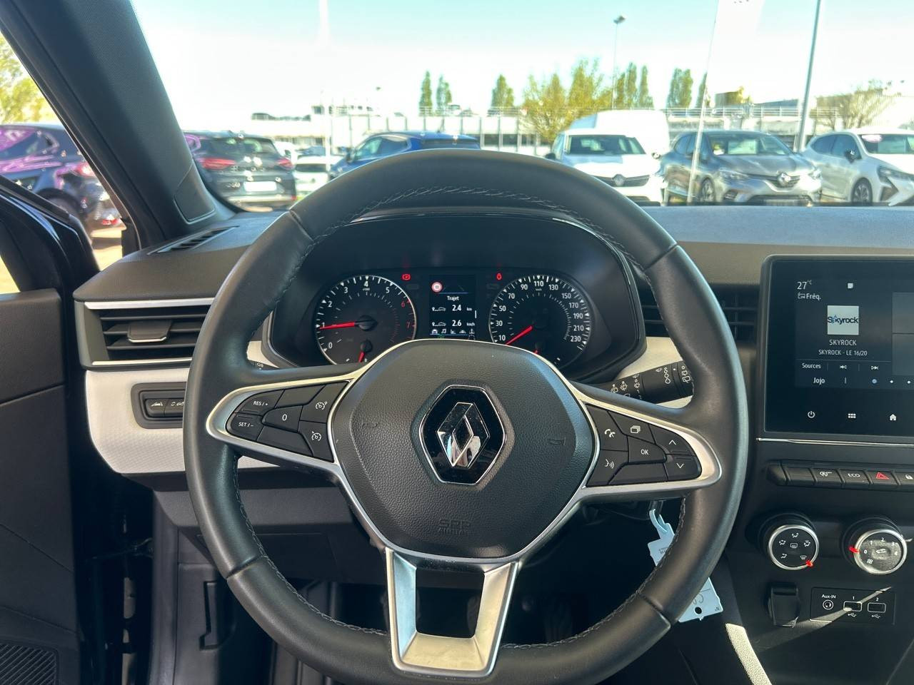 Vente en ligne Renault Clio 5 Clio TCe 90 - 21N au prix de 14 990 €