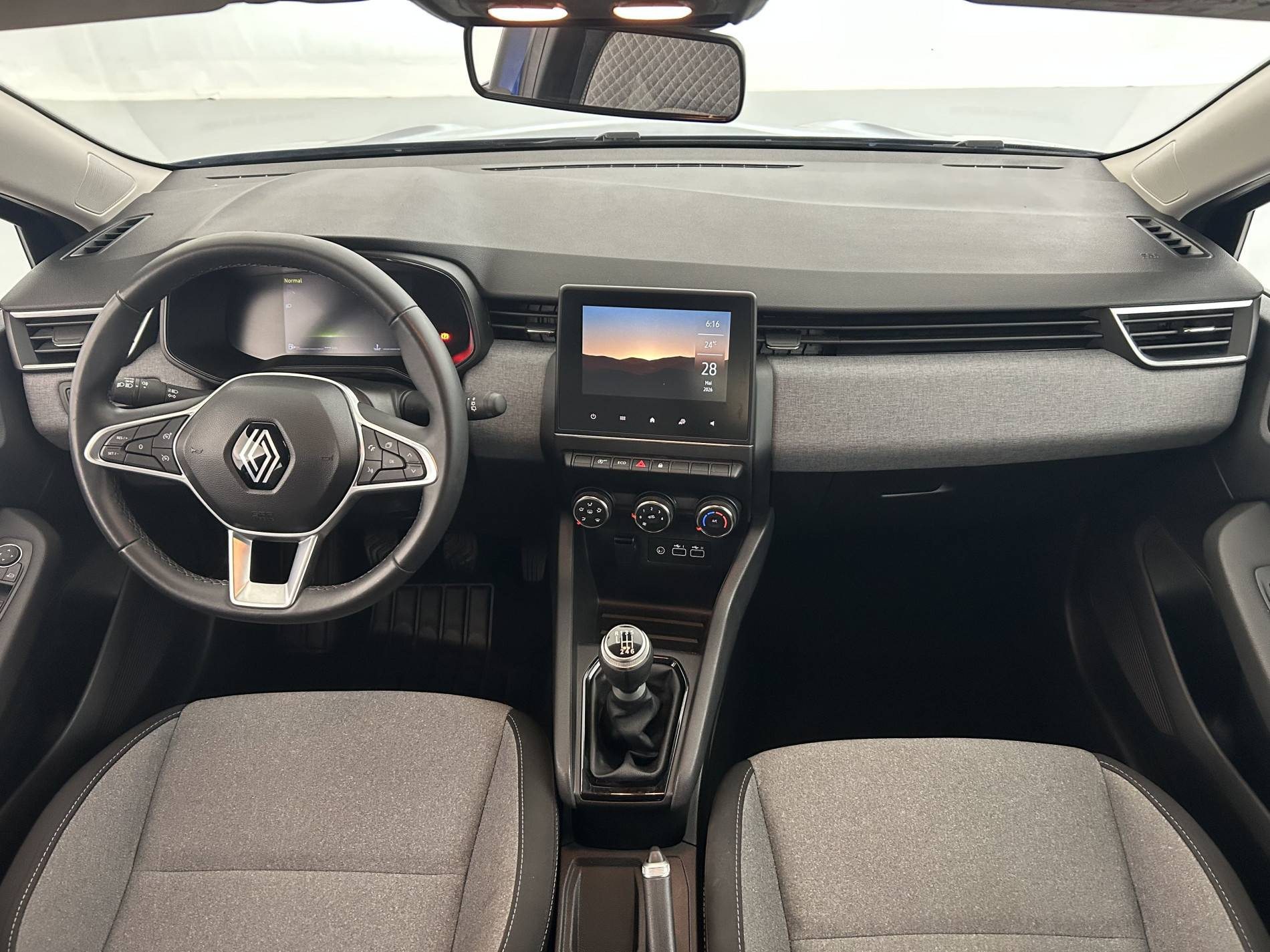 Vente en ligne Renault Clio 5 Clio TCe 90 au prix de 14 790 €