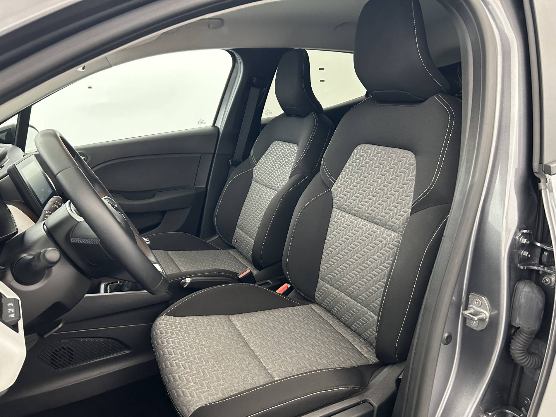 Vente en ligne Renault Clio 5 Clio TCe 90 au prix de 14 290 €