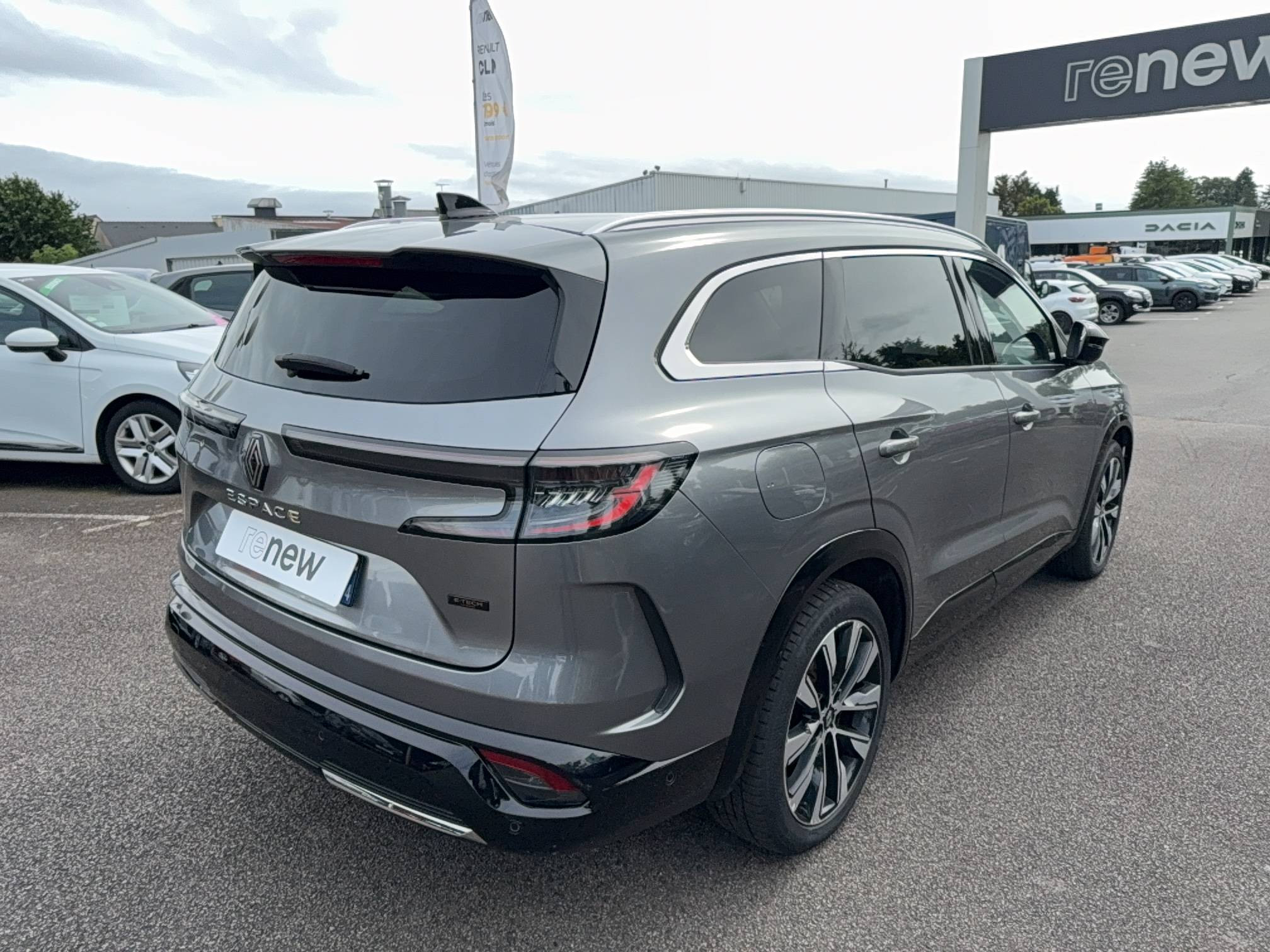 Vente en ligne Renault Espace Espace E-Tech full hybrid 200 GSR2 au prix de 28 490 €