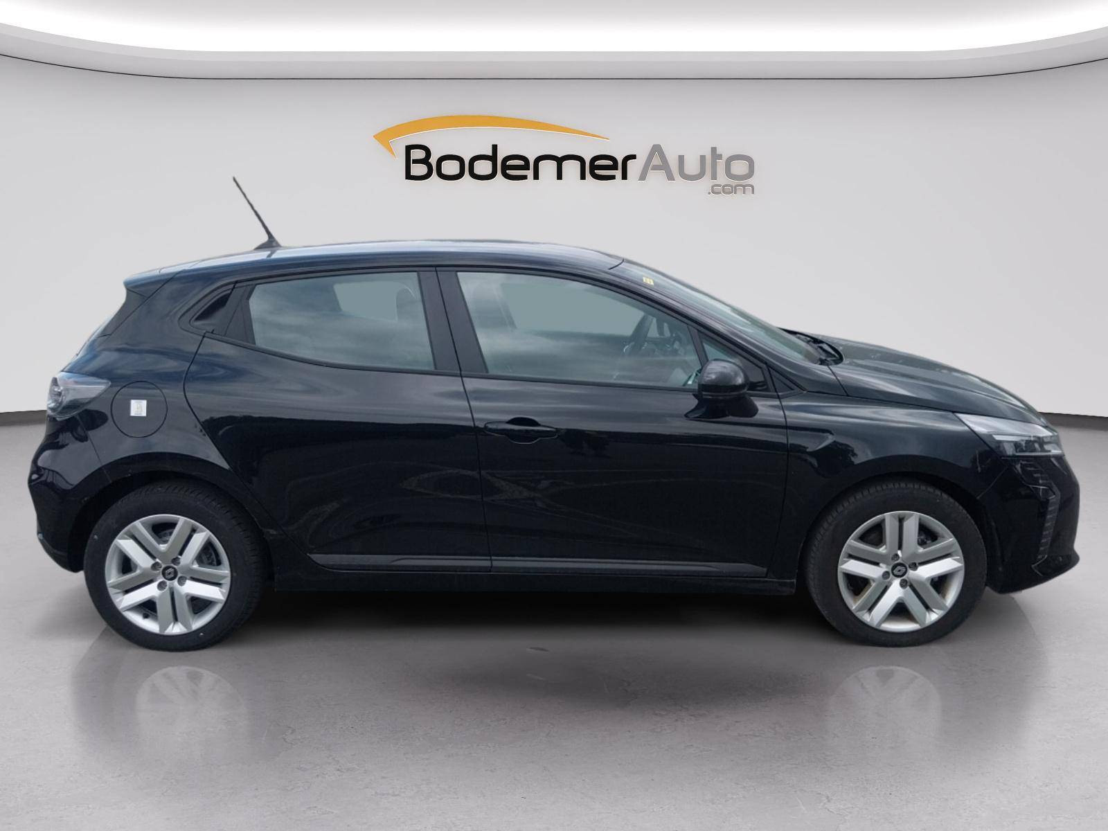 Vente en ligne Renault Clio 5 Clio Blue dCi 100 ch GSR2 au prix de 17 690 €