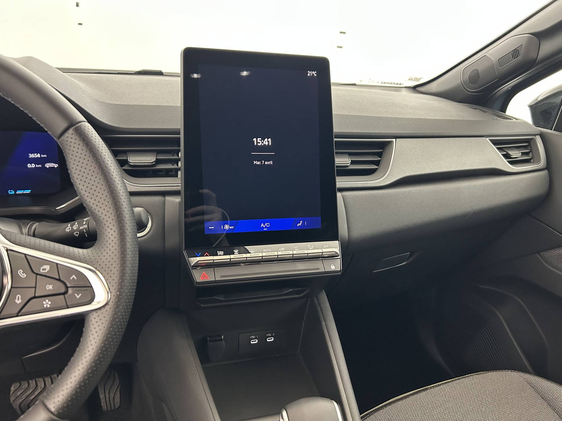 Vente en ligne Renault Symbioz  E-Tech full hybrid 145 au prix de 26 991 €