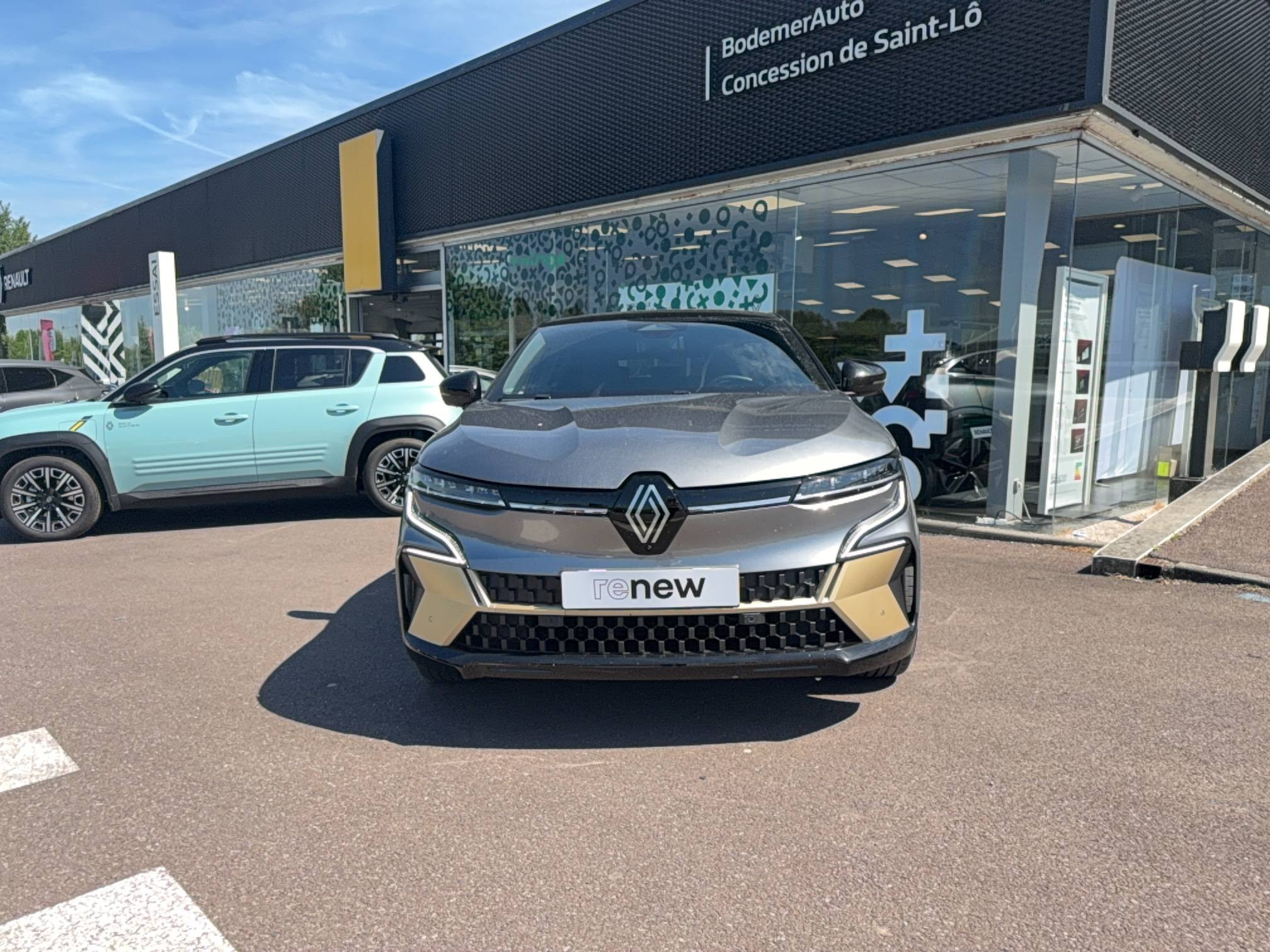 Vente en ligne Renault Megane E-Tech  EV60 220 ch super charge au prix de 28 990 €