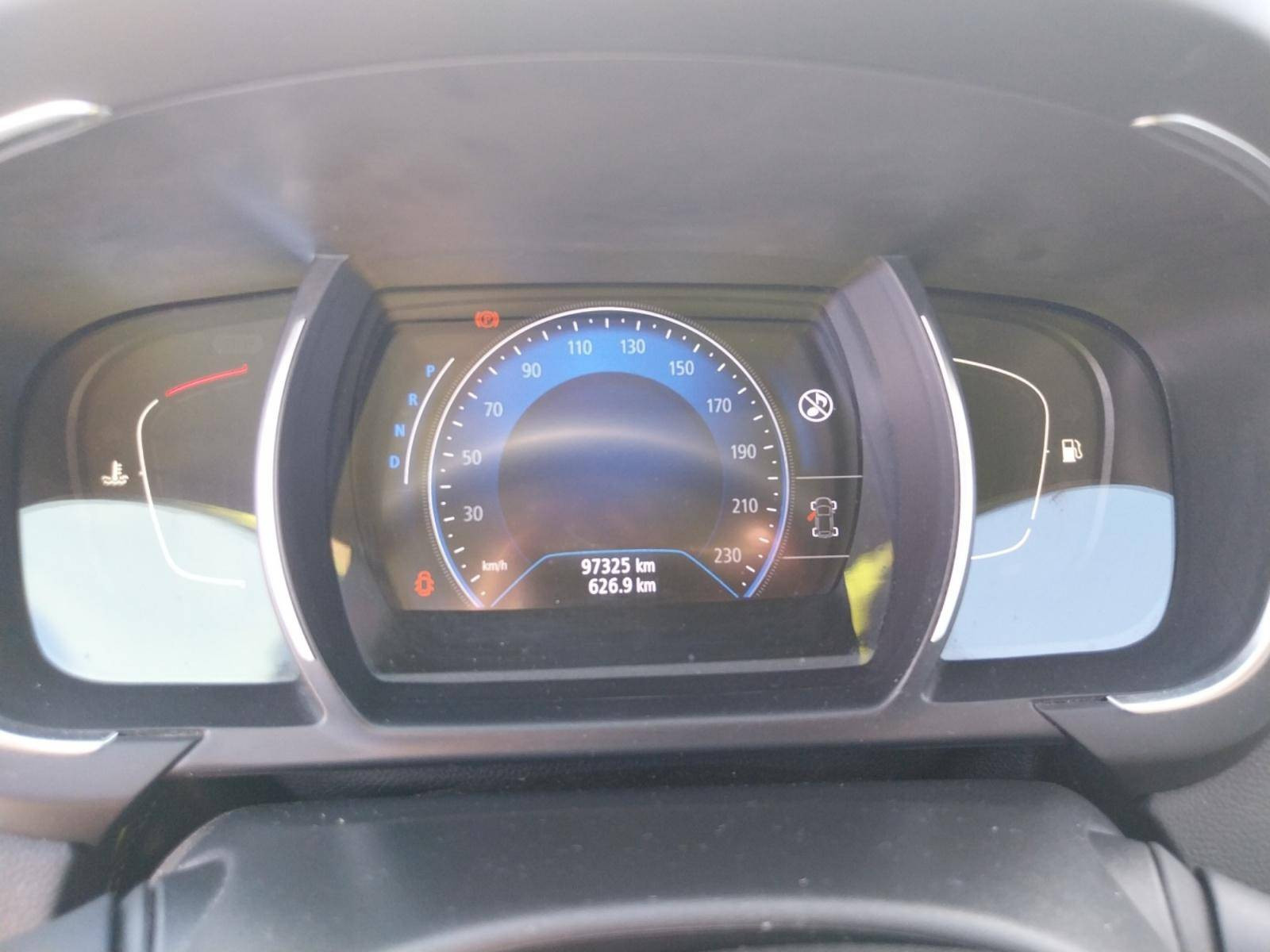 Vente en ligne Renault Scenic 4 Scenic Blue dCi 120 EDC au prix de 14 990 €