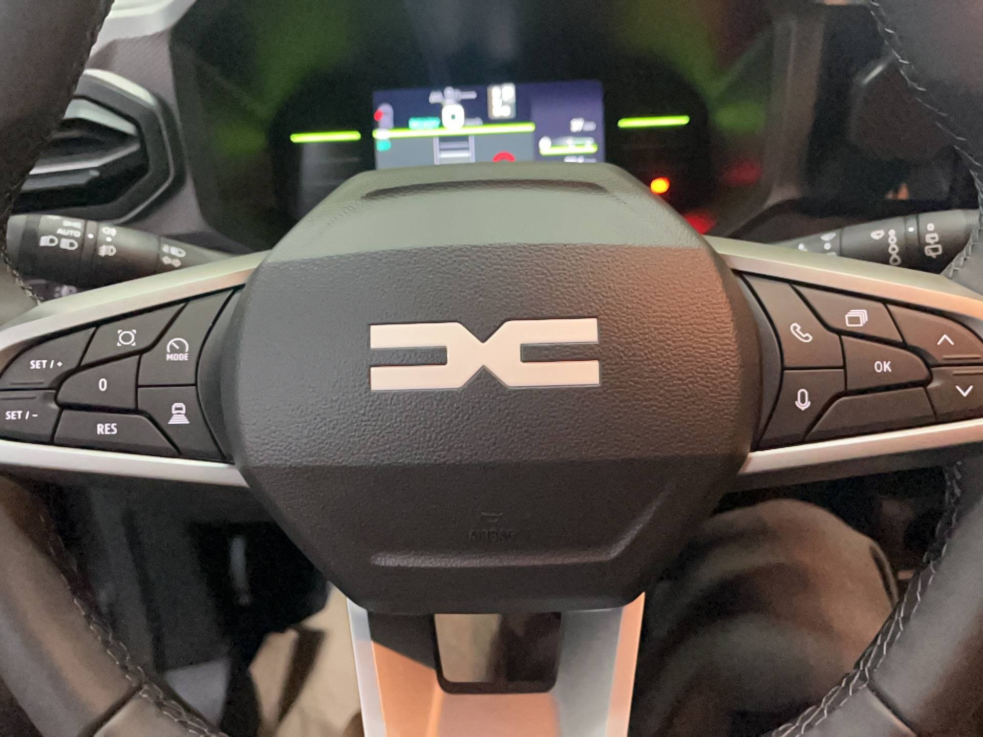 Vente en ligne Dacia Duster  Hybrid 155 au prix de 30 200 €