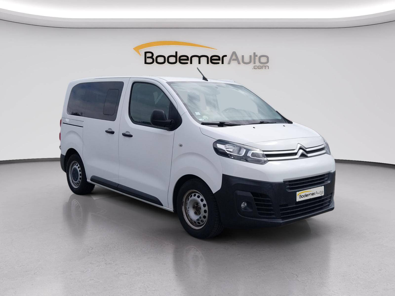 Vente en ligne Citroën Jumpy Combi Jumpy XS BlueHDi 120 S&S BVM6 au prix de 22 890 €