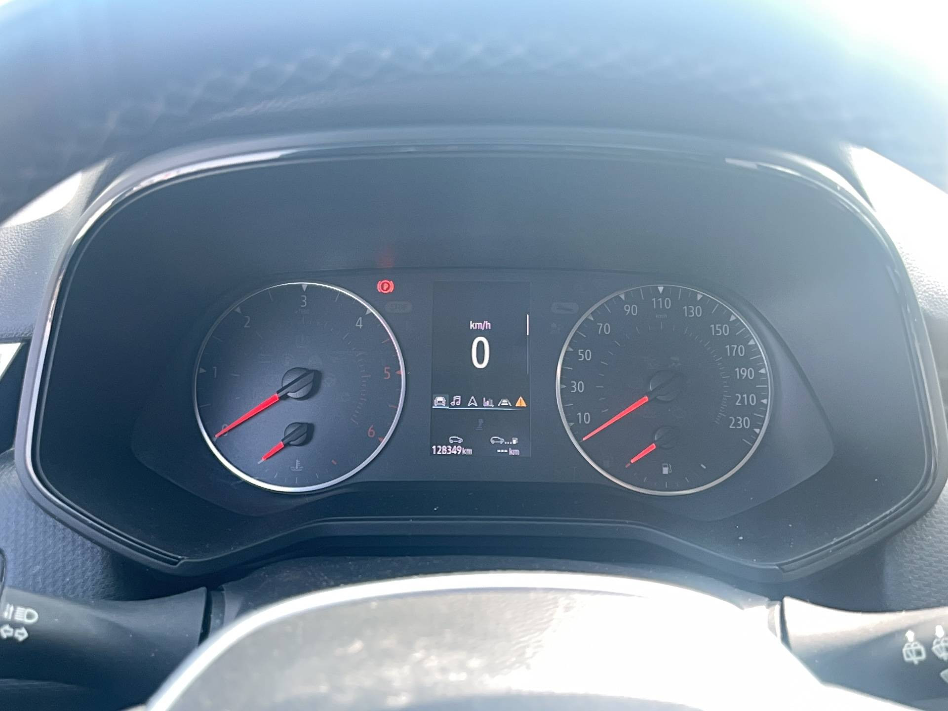 Vente en ligne Renault Clio 5 CLIO SOCIETE BLUE DCI 100 - 21N au prix de 10 991 €