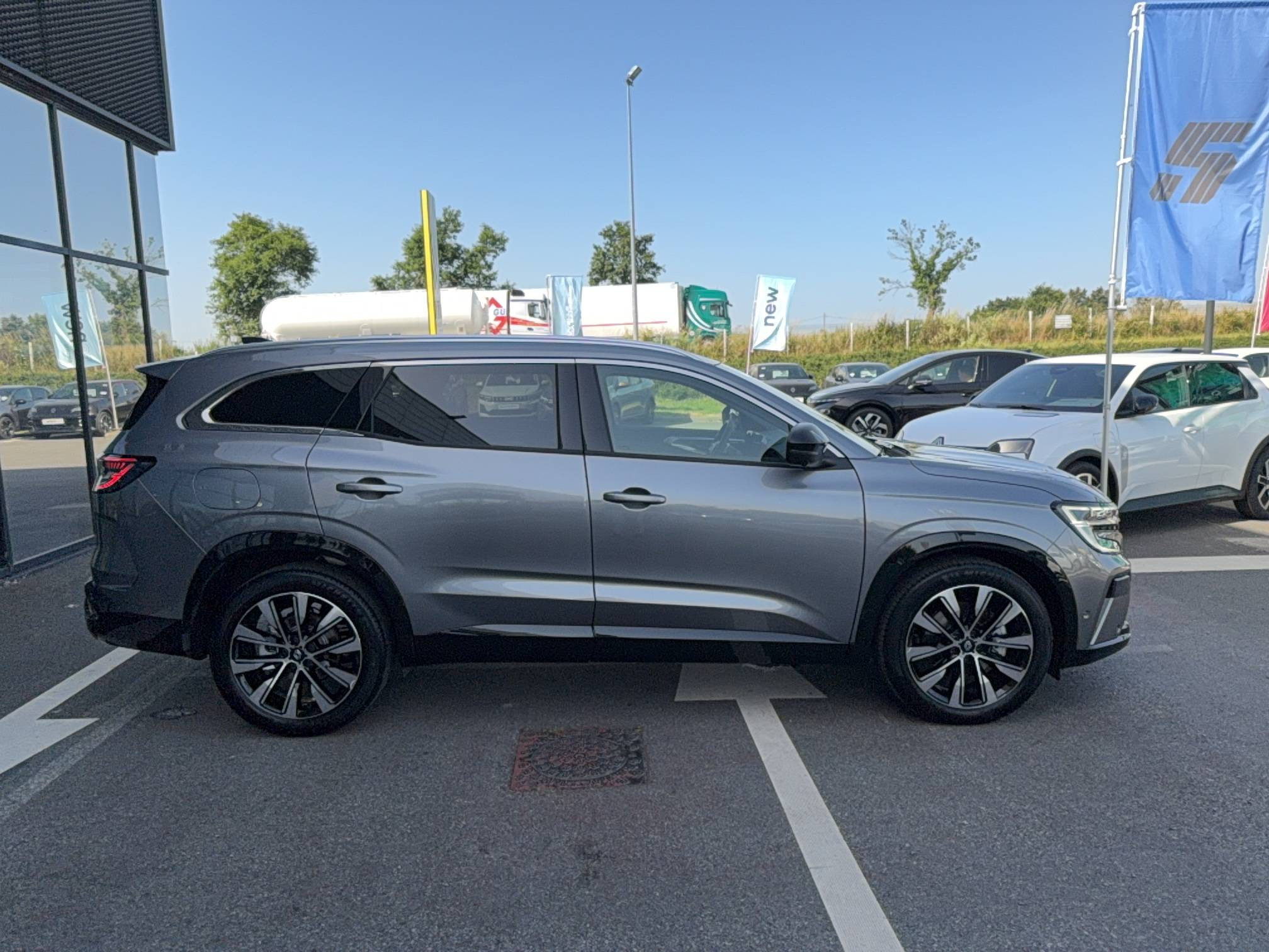 Vente en ligne Renault Espace Espace E-Tech full hybrid 200 GSR2 au prix de 34 990 €