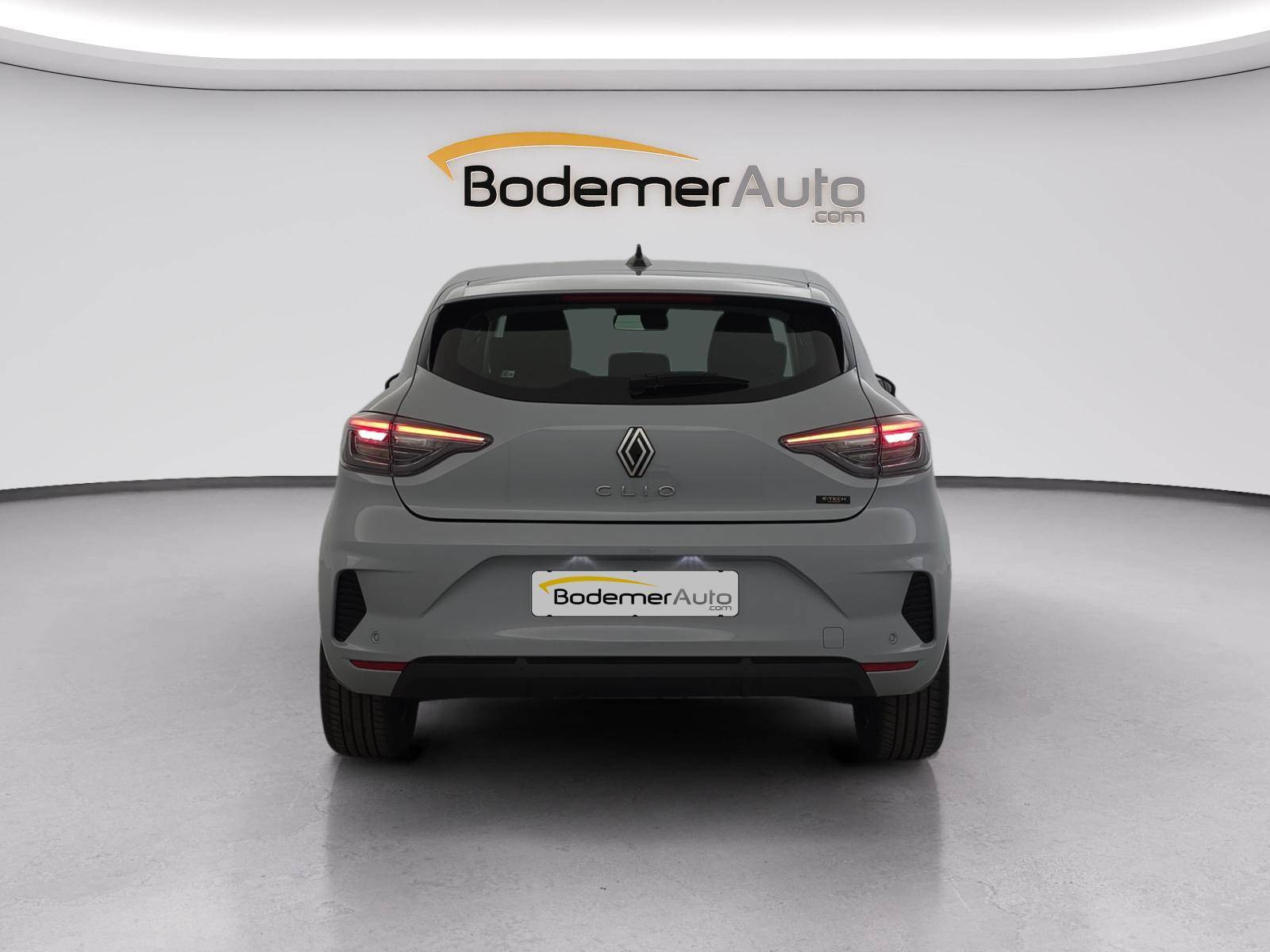Vente en ligne Renault Clio 5 Clio E-Tech full hybrid 145 ch GSR2 au prix de 19 190 €