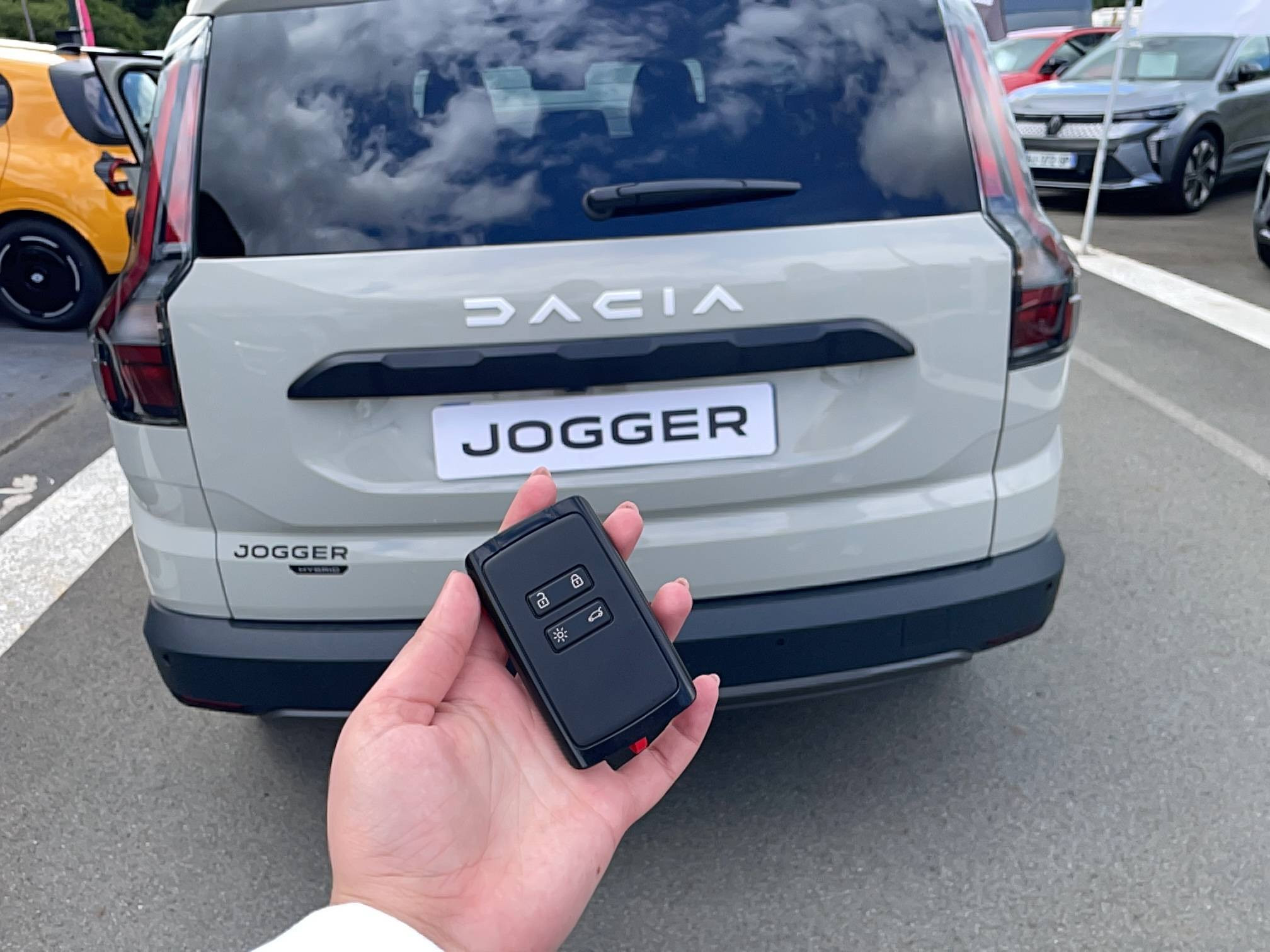 Vente en ligne Dacia Jogger  155 7 pl au prix de 28 990 €