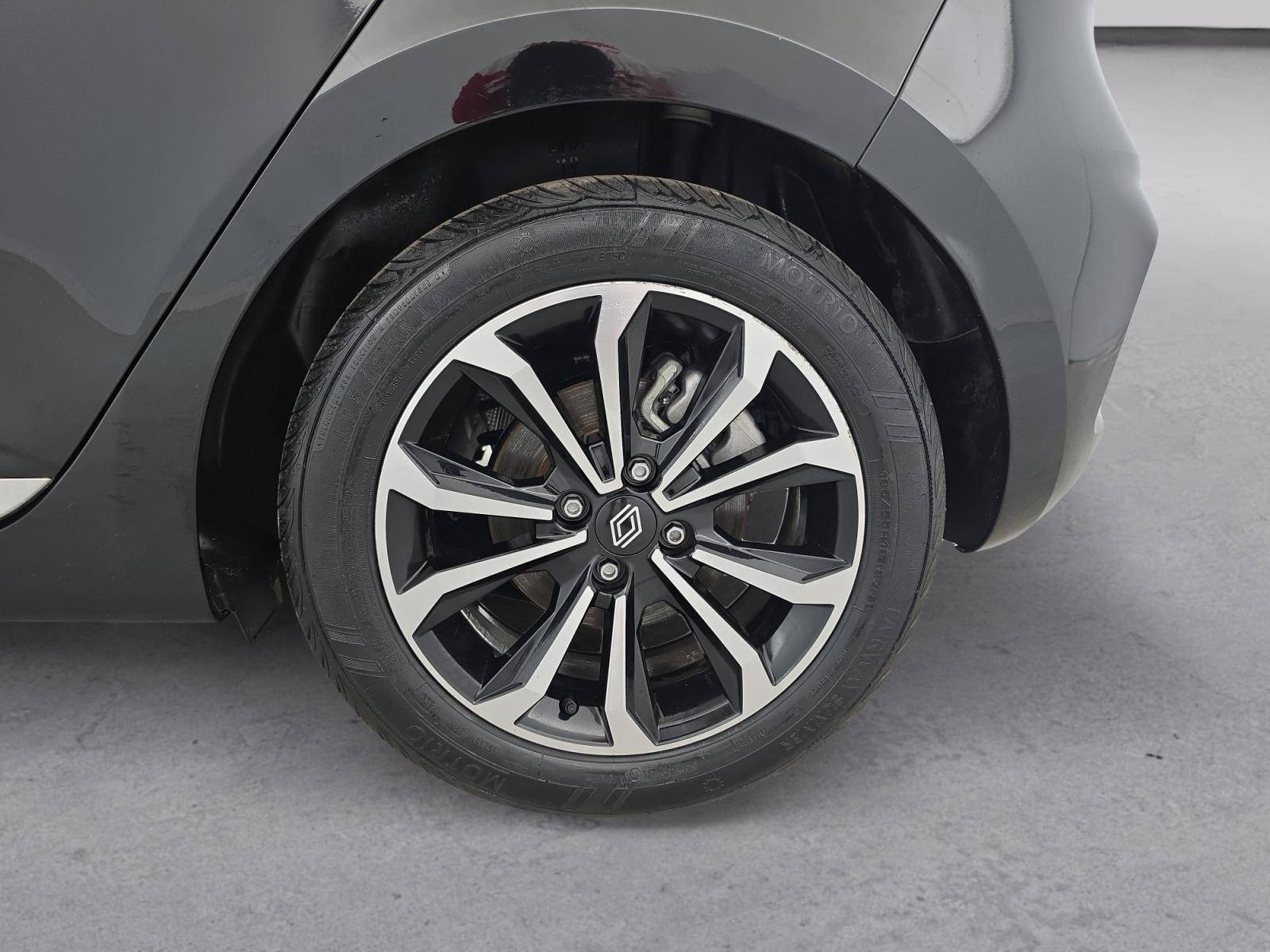 Vente en ligne Renault Clio 5 Clio E-Tech full hybrid 145 ch GSR2 au prix de 19 490 €
